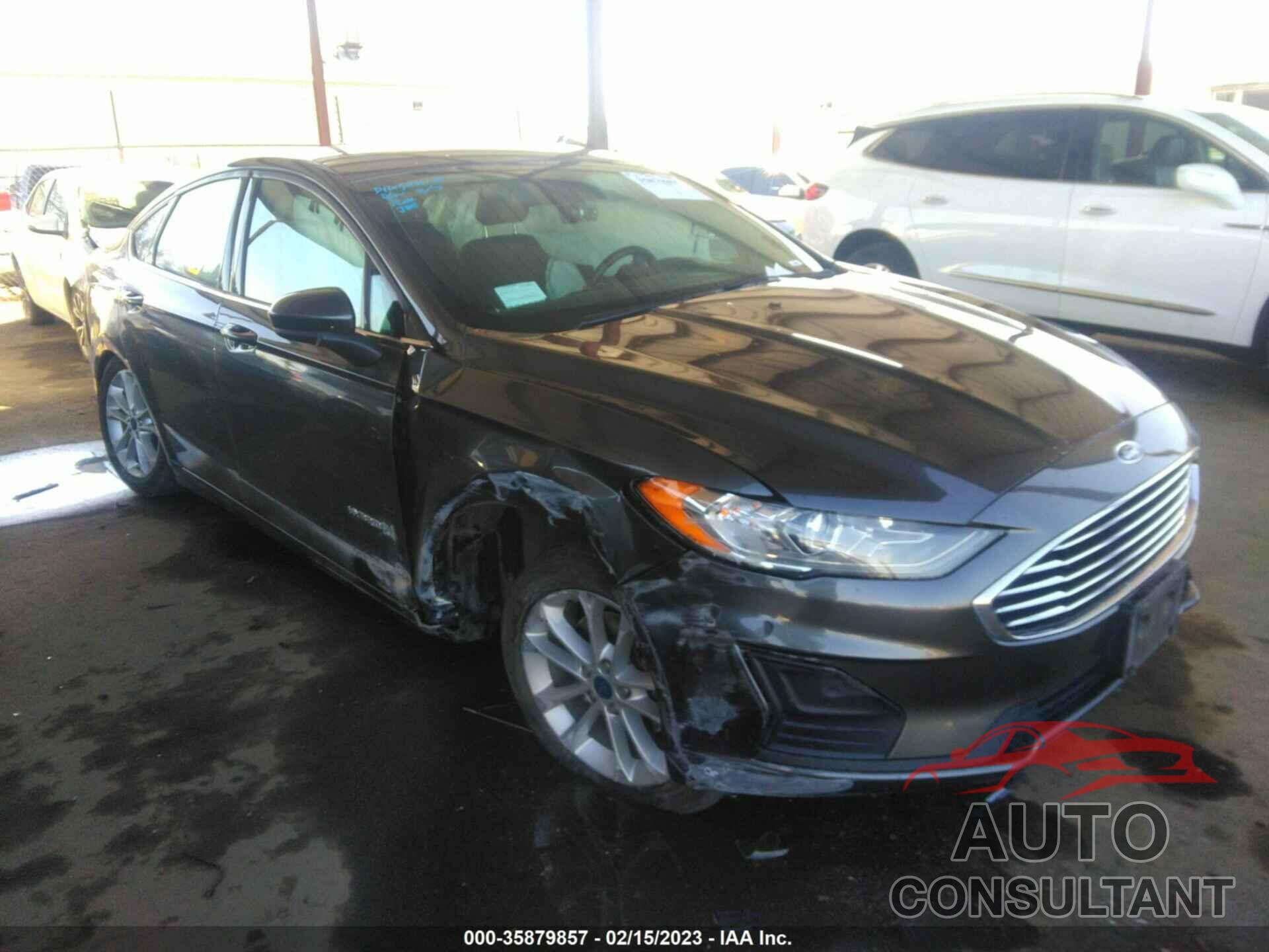 FORD FUSION HYBRID 2019 - 3FA6P0LU1KR174382