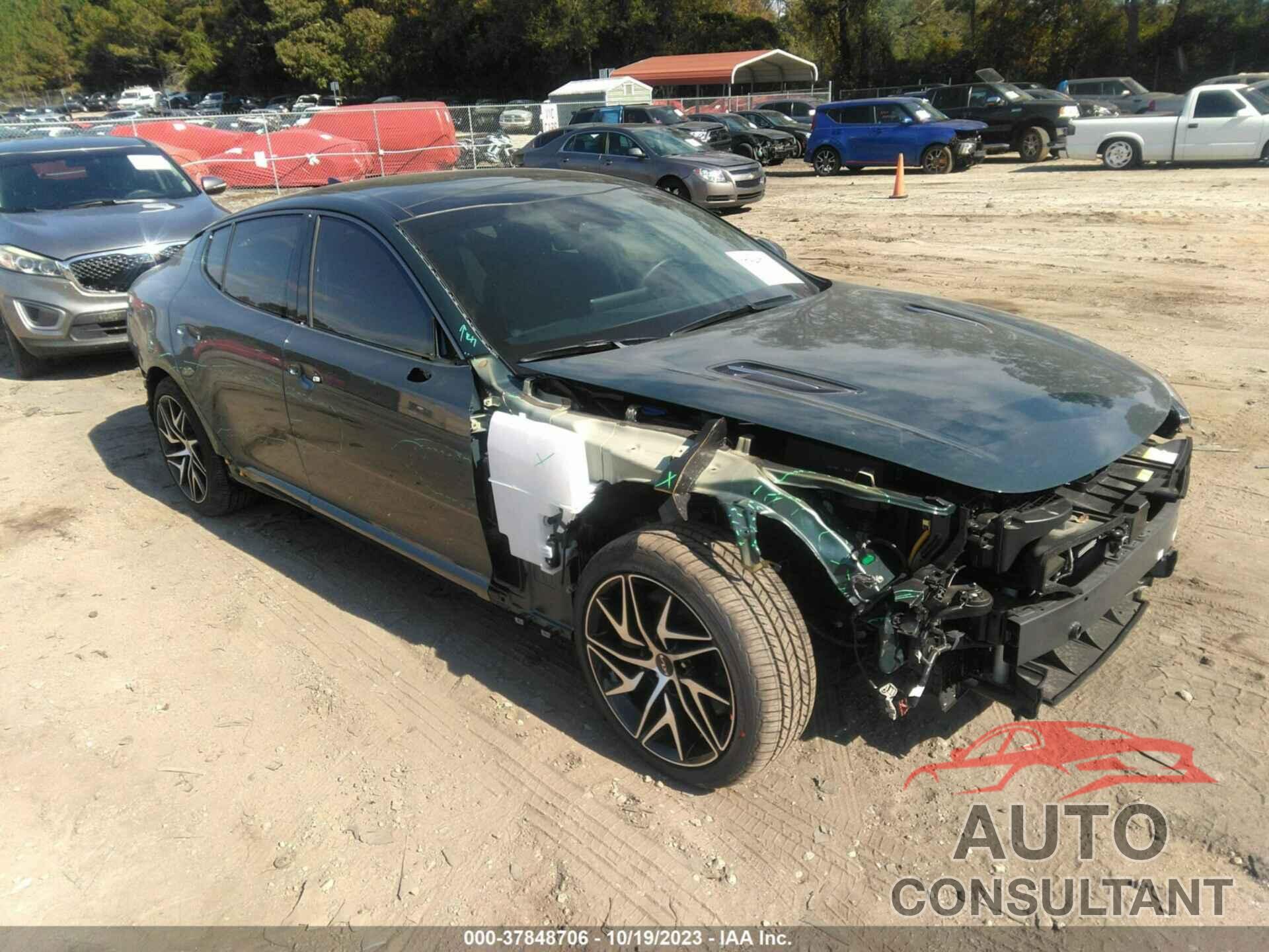 KIA STINGER 2023 - KNAE35LD6P6128823