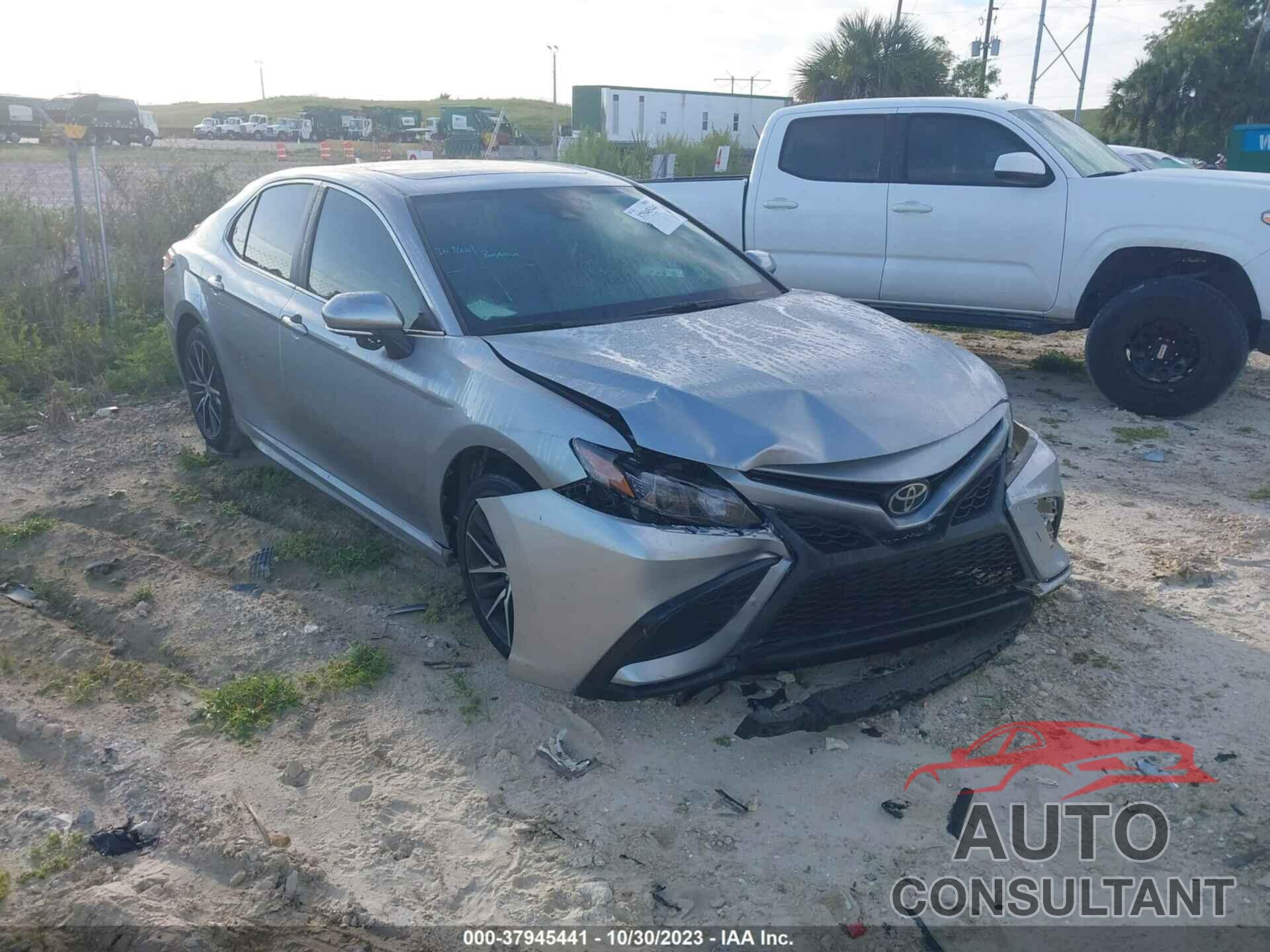TOYOTA CAMRY 2022 - 4T1T11AK6NU641052