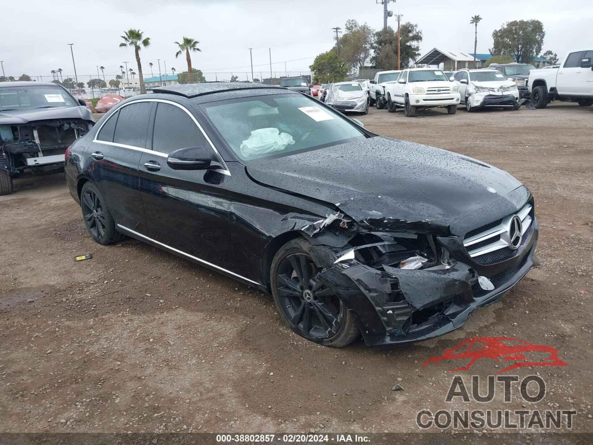 MERCEDES-BENZ C 300 2017 - 55SWF4JB4HU222679