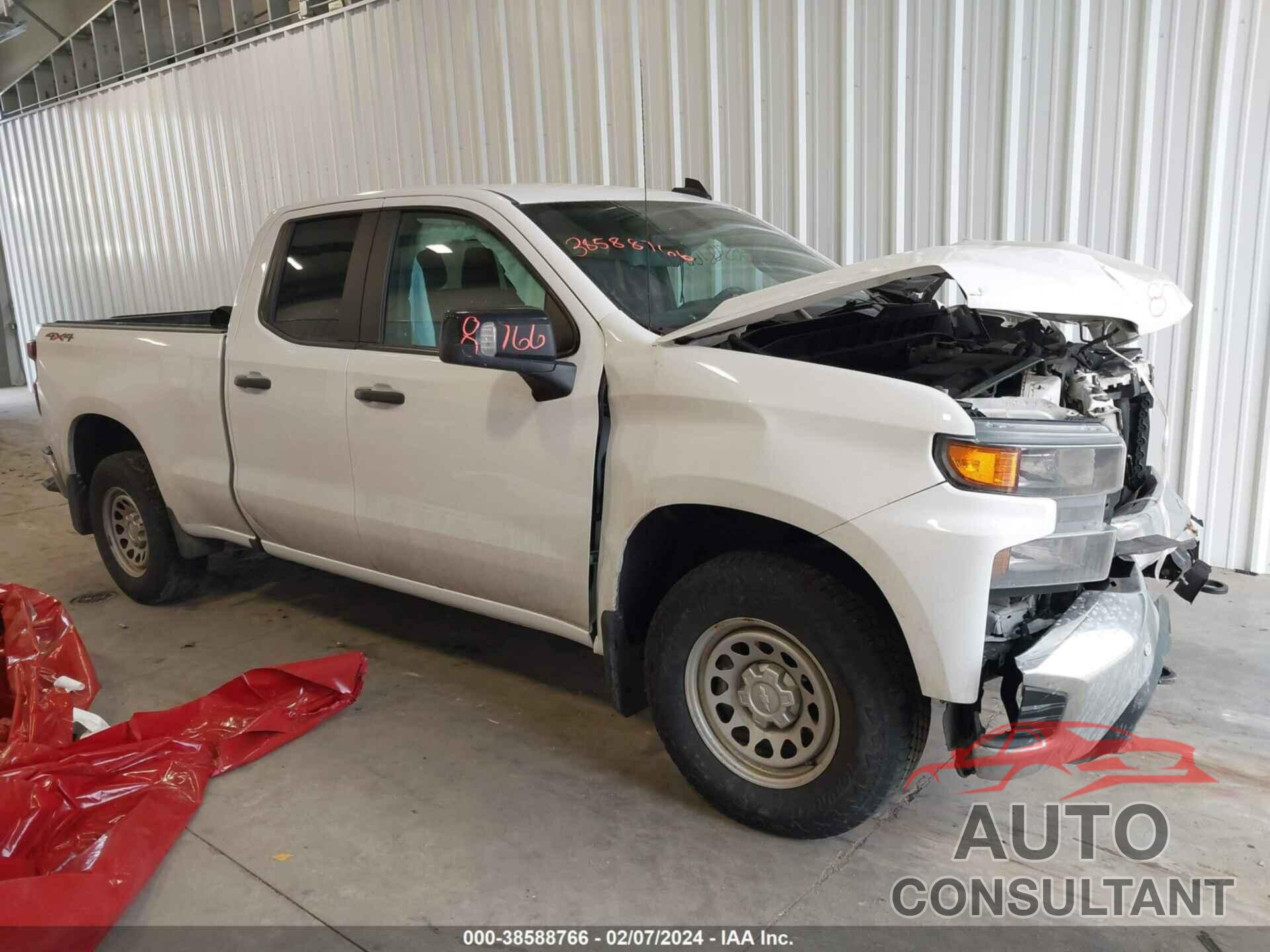 CHEVROLET SILVERADO 1500 2019 - 1GCRYAEH7KZ226555
