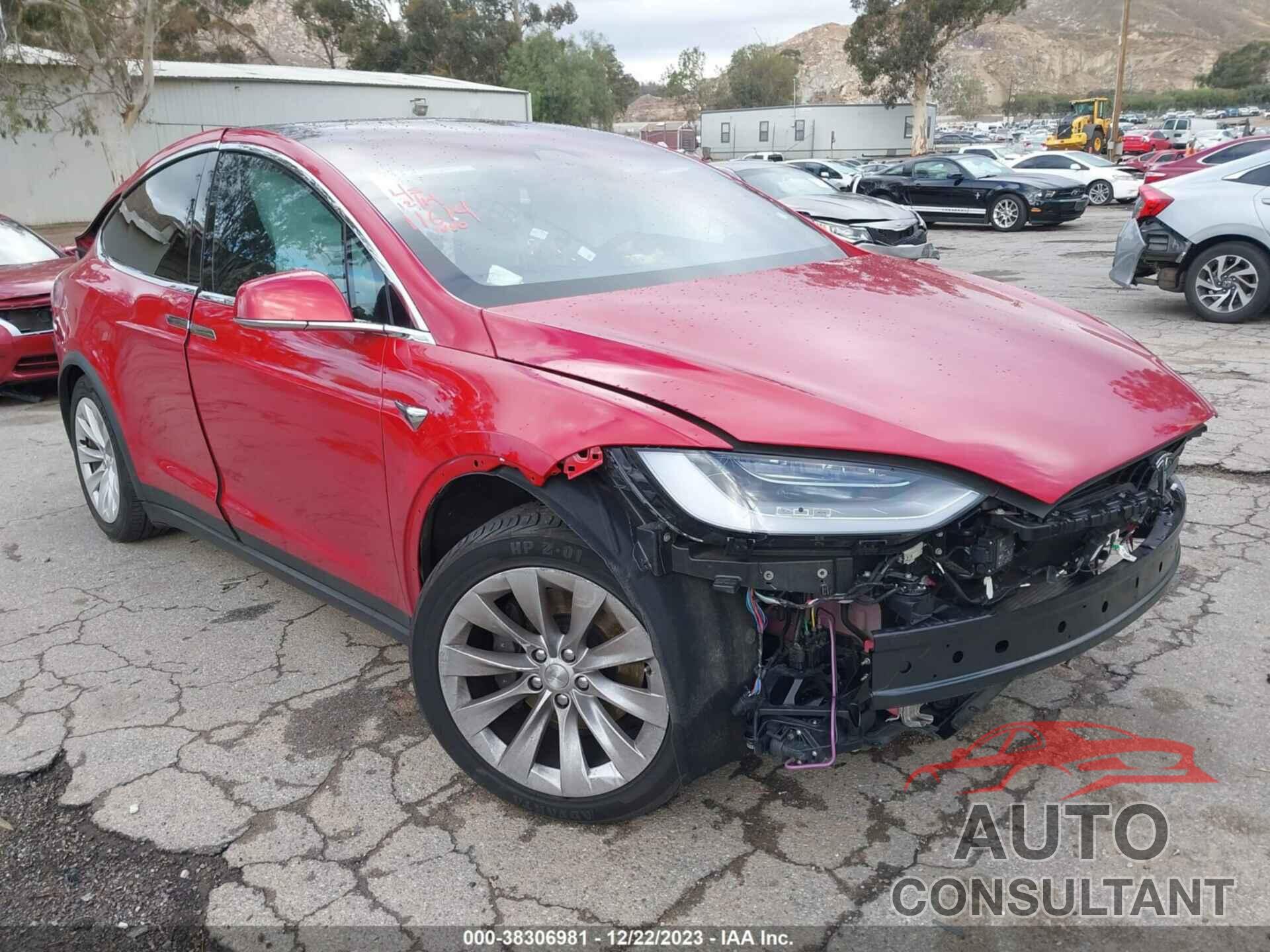 TESLA MODEL X 2020 - 5YJXCAE2XLF241480