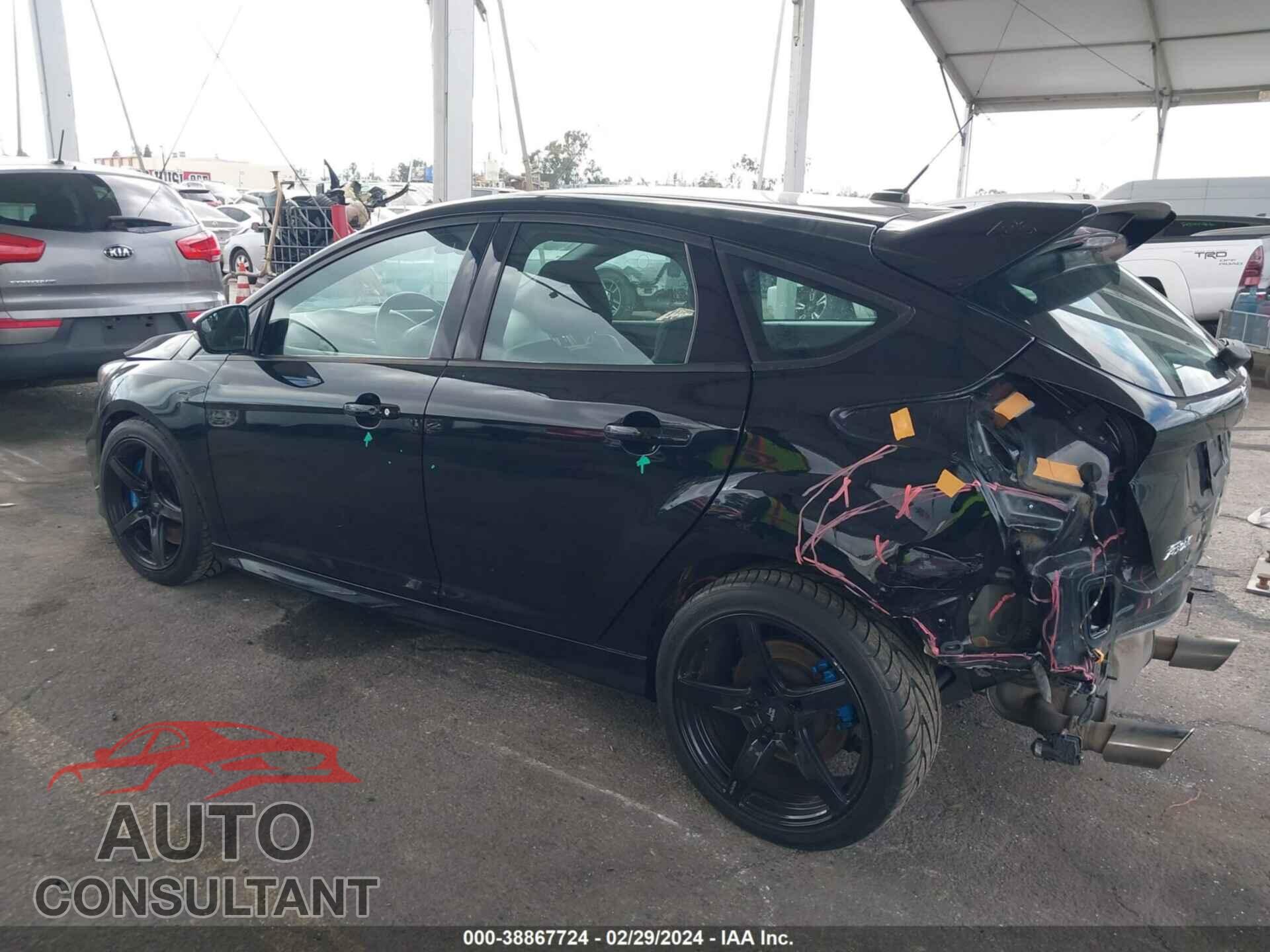 FORD FOCUS RS 2016 - WF0DP3TH0G4117030