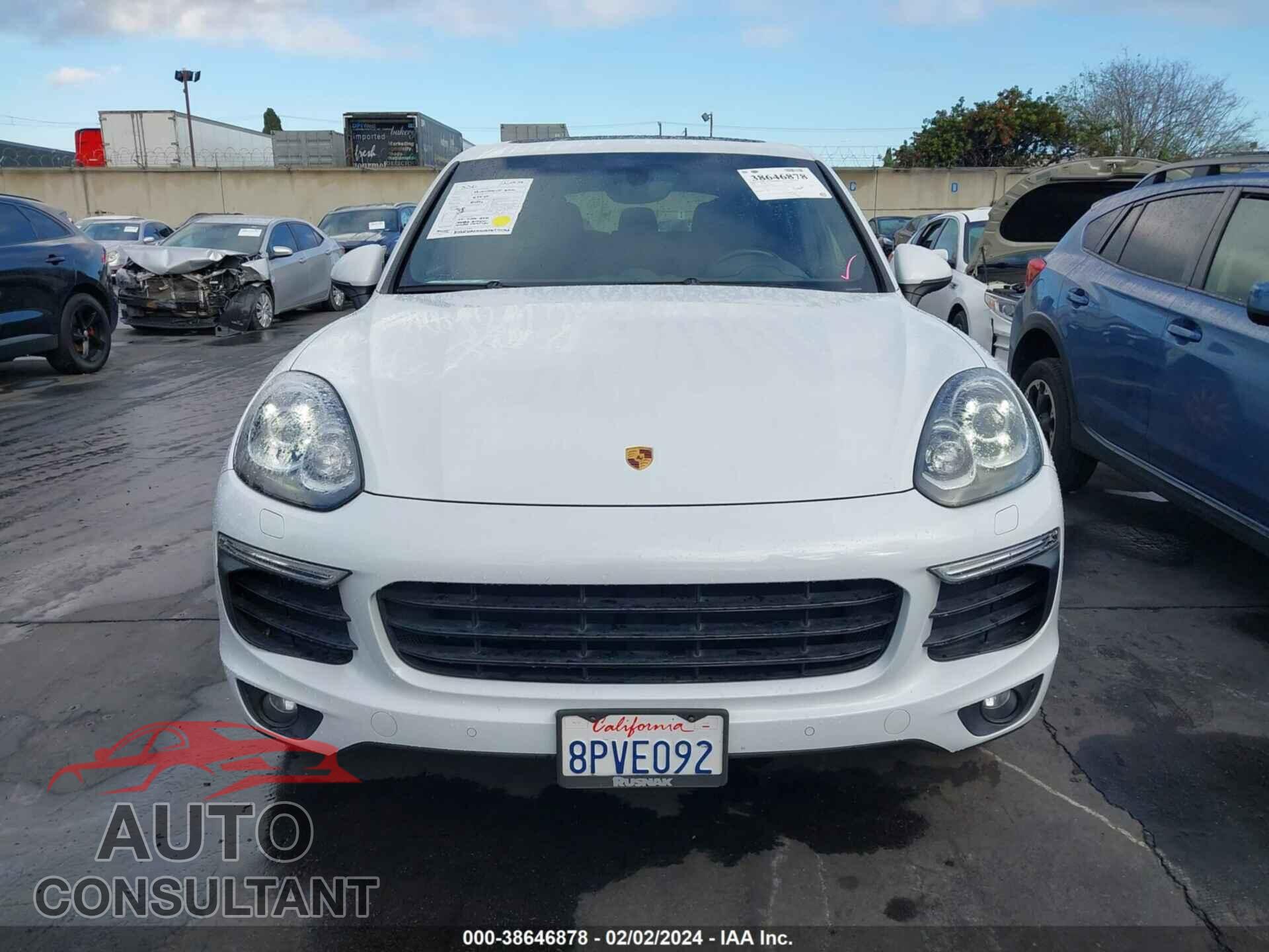 PORSCHE CAYENNE 2017 - WP1AA2A28HKA85438