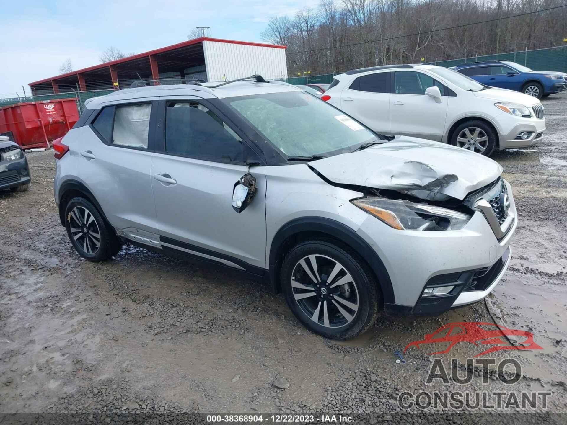 NISSAN KICKS 2018 - 3N1CP5CU8JL522564