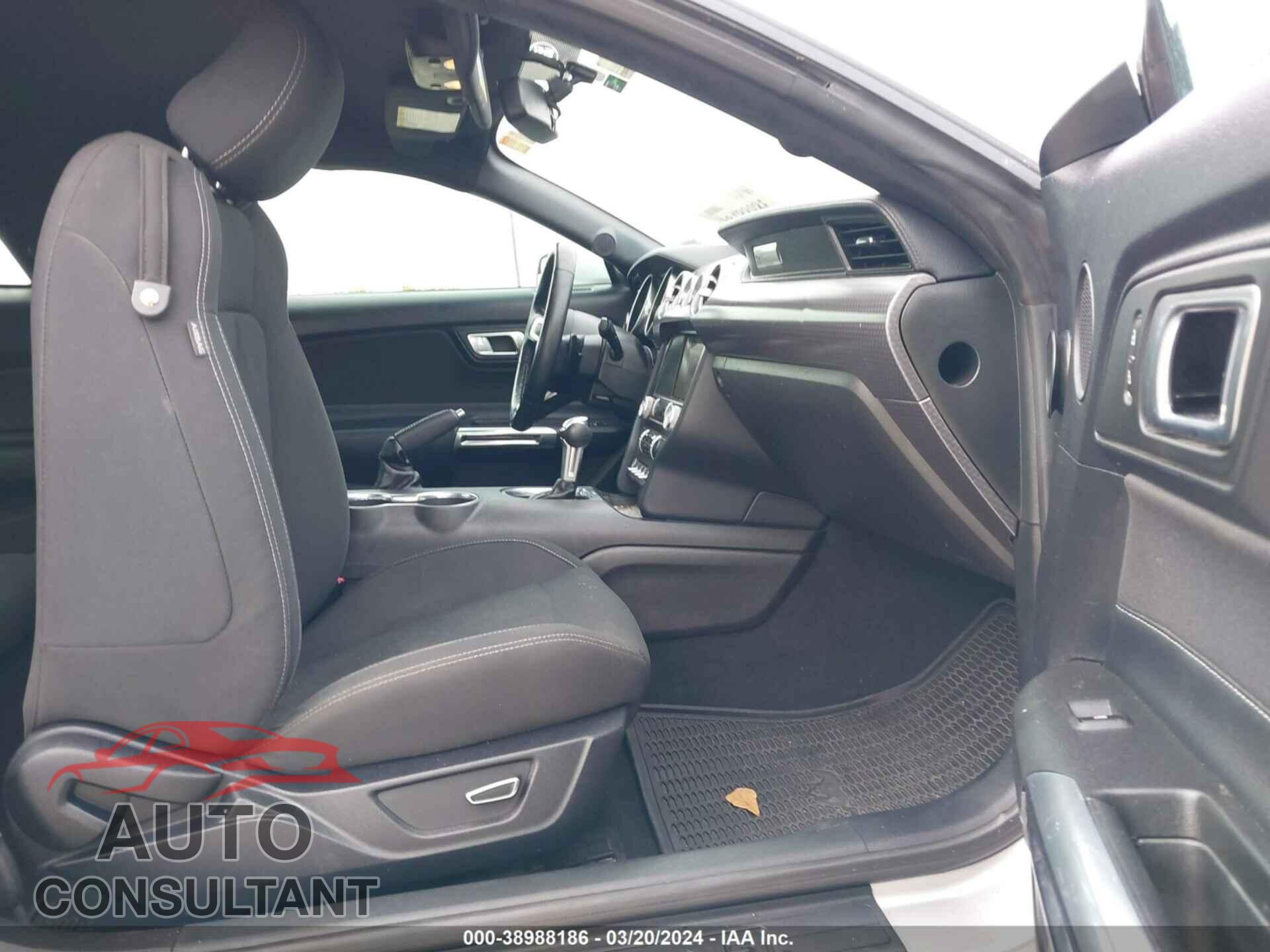 FORD MUSTANG 2019 - 1FA6P8TH7K5199999