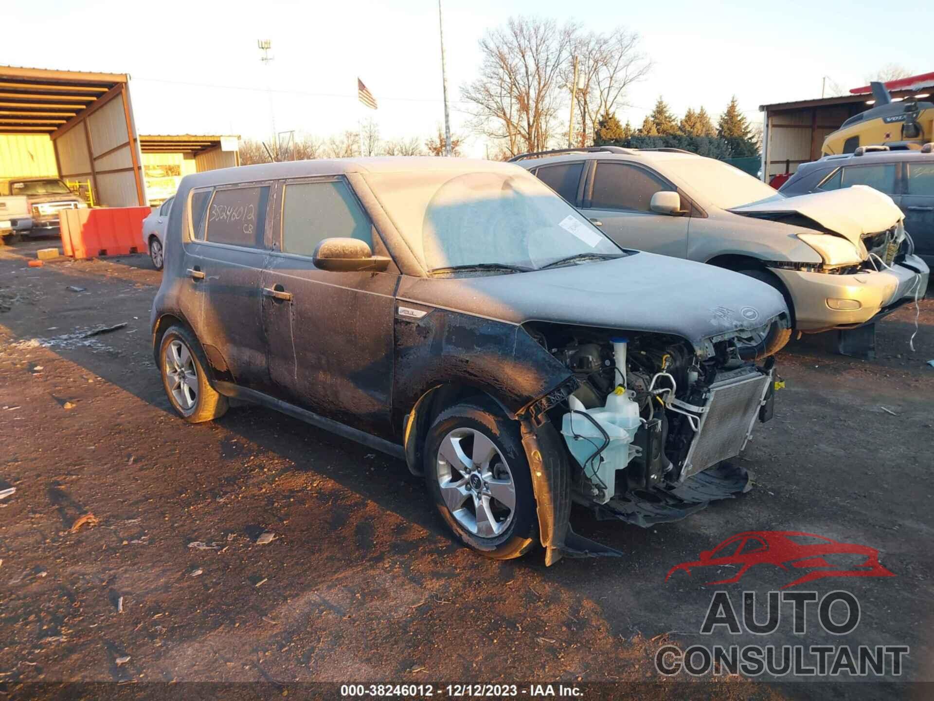 KIA SOUL 2018 - KNDJN2A23J7520011