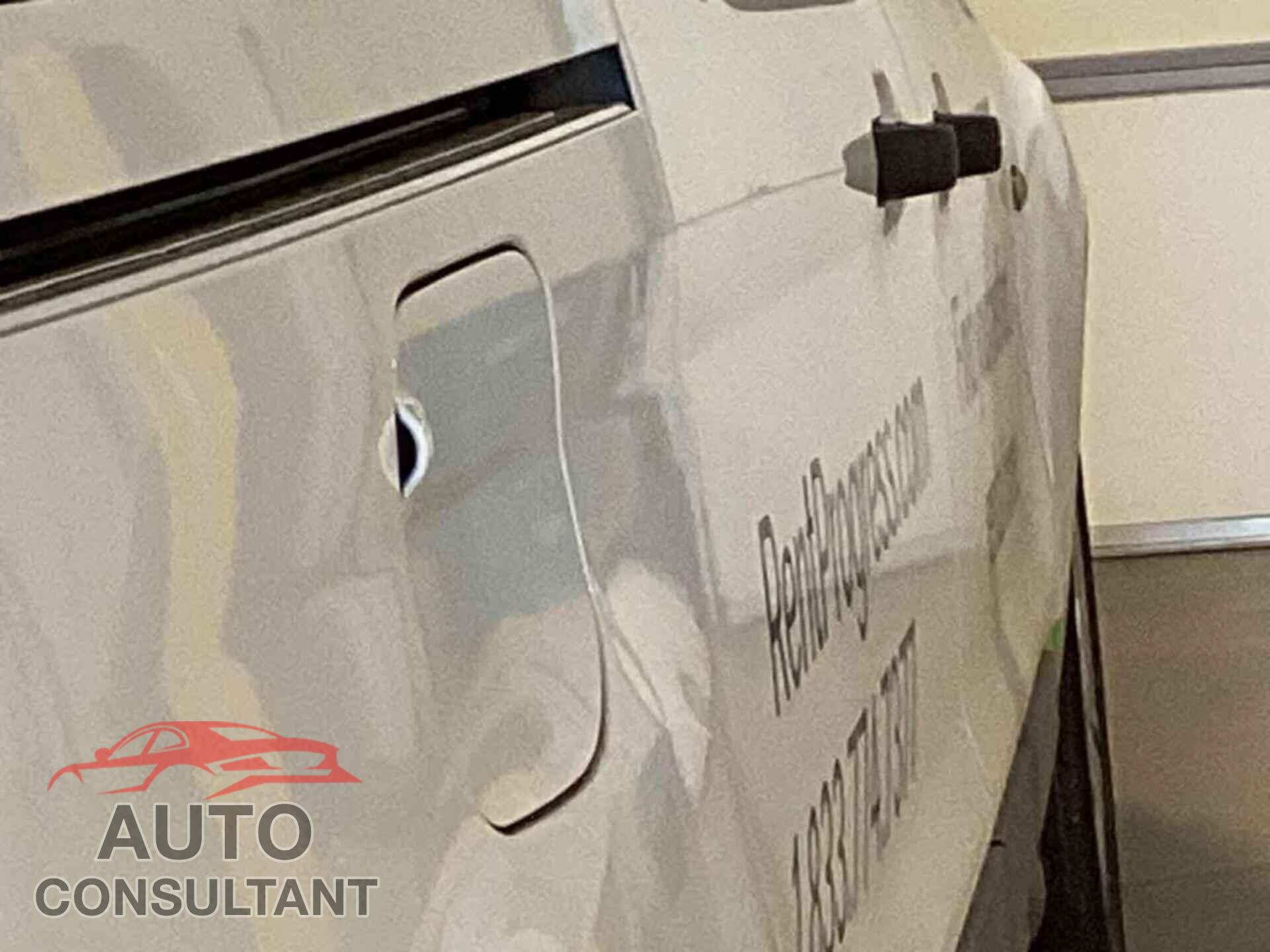 FORD TRANSIT CONNECT 2019 - NM0LS7E27K1404627