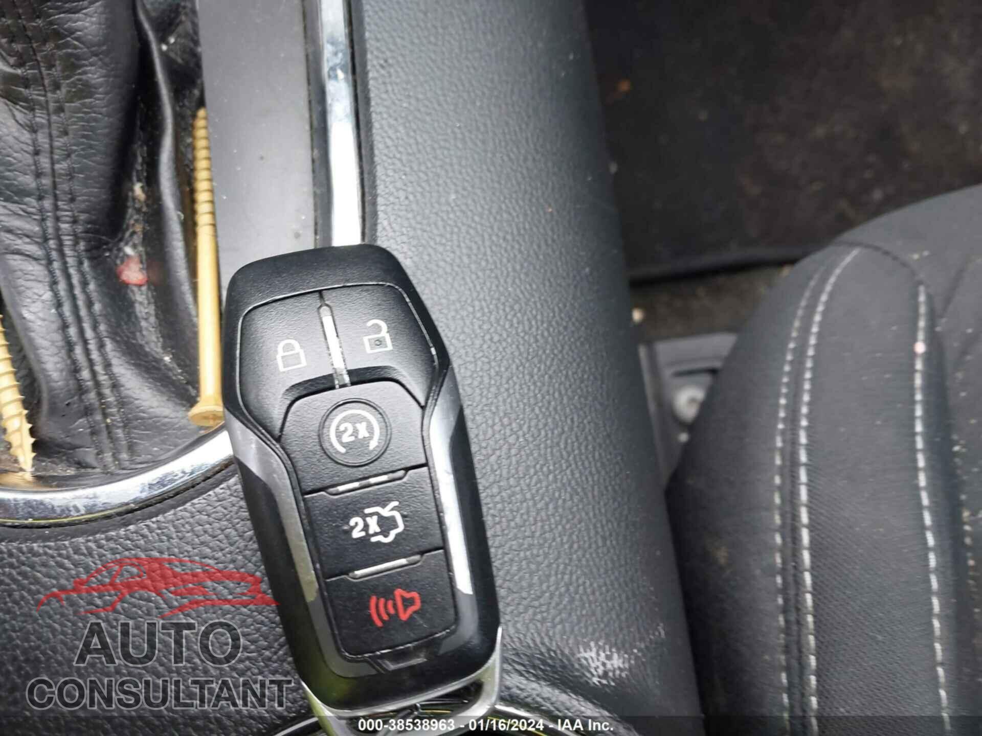 FORD MUSTANG 2017 - 1FA6P8TH7H5270823
