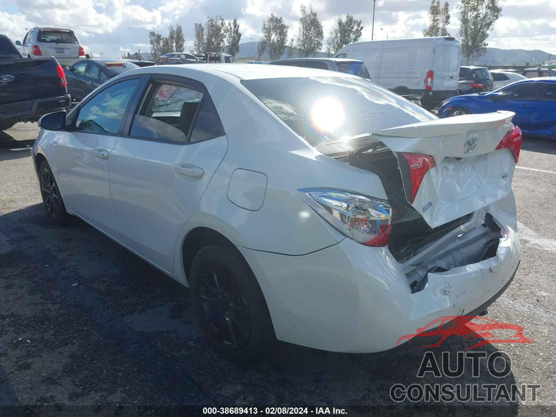 TOYOTA COROLLA 2018 - 5YFBURHE5JP761891