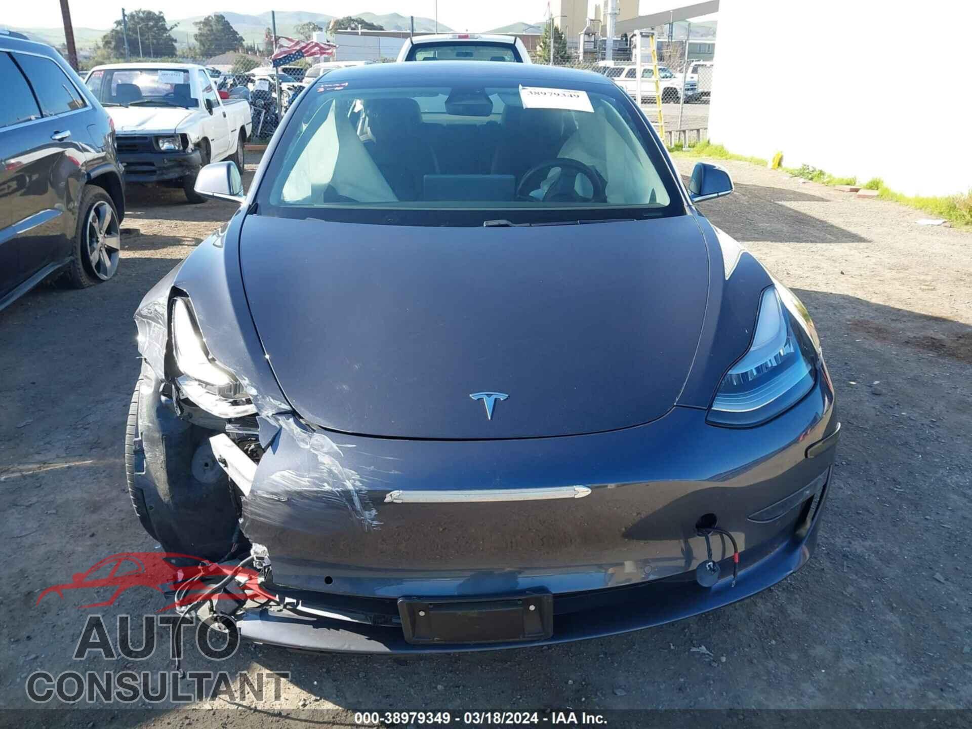 TESLA MODEL 3 2018 - 5YJ3E1EA7JF101898