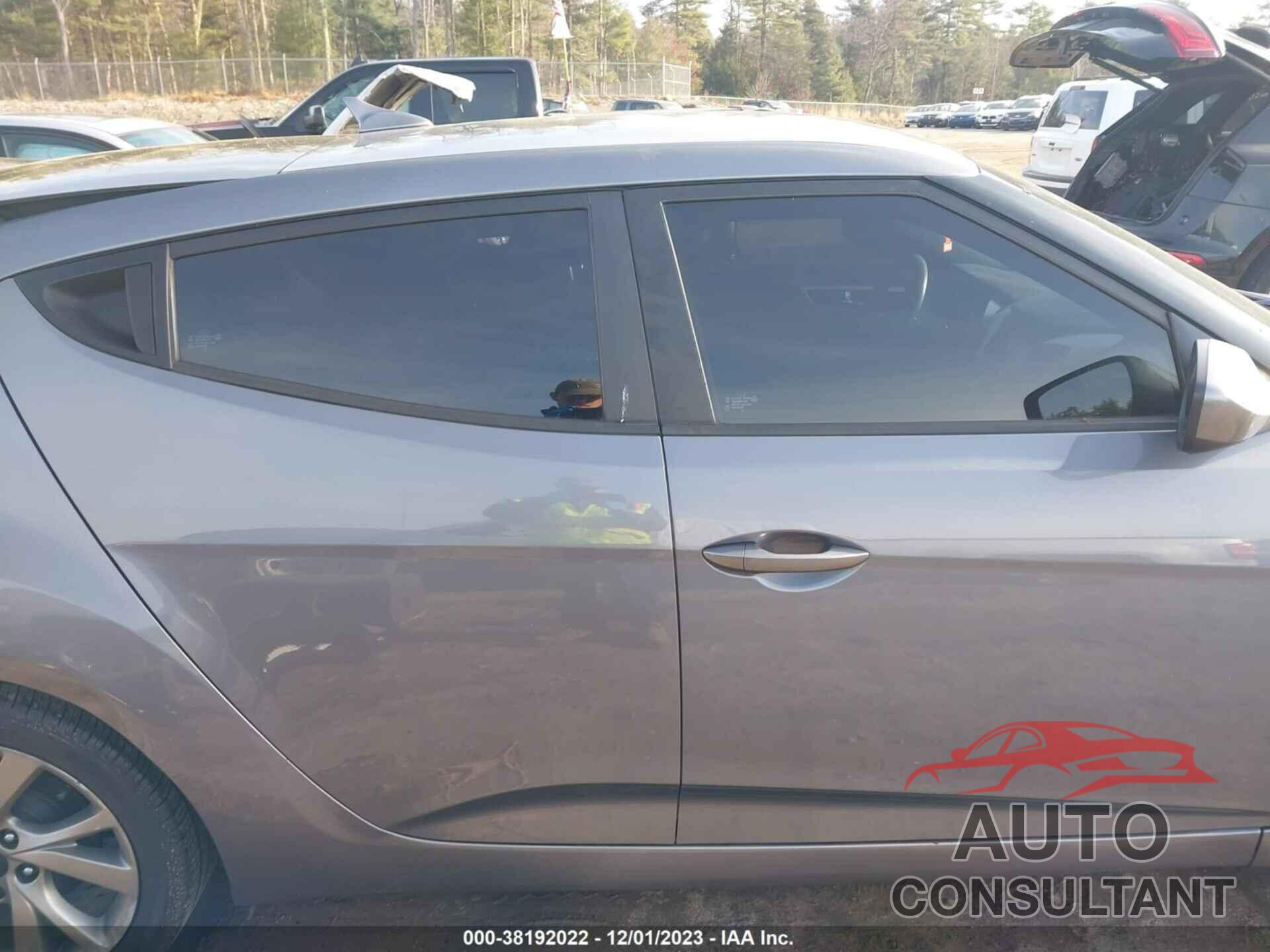 HYUNDAI VELOSTER 2017 - KMHTC6AD3HU311852