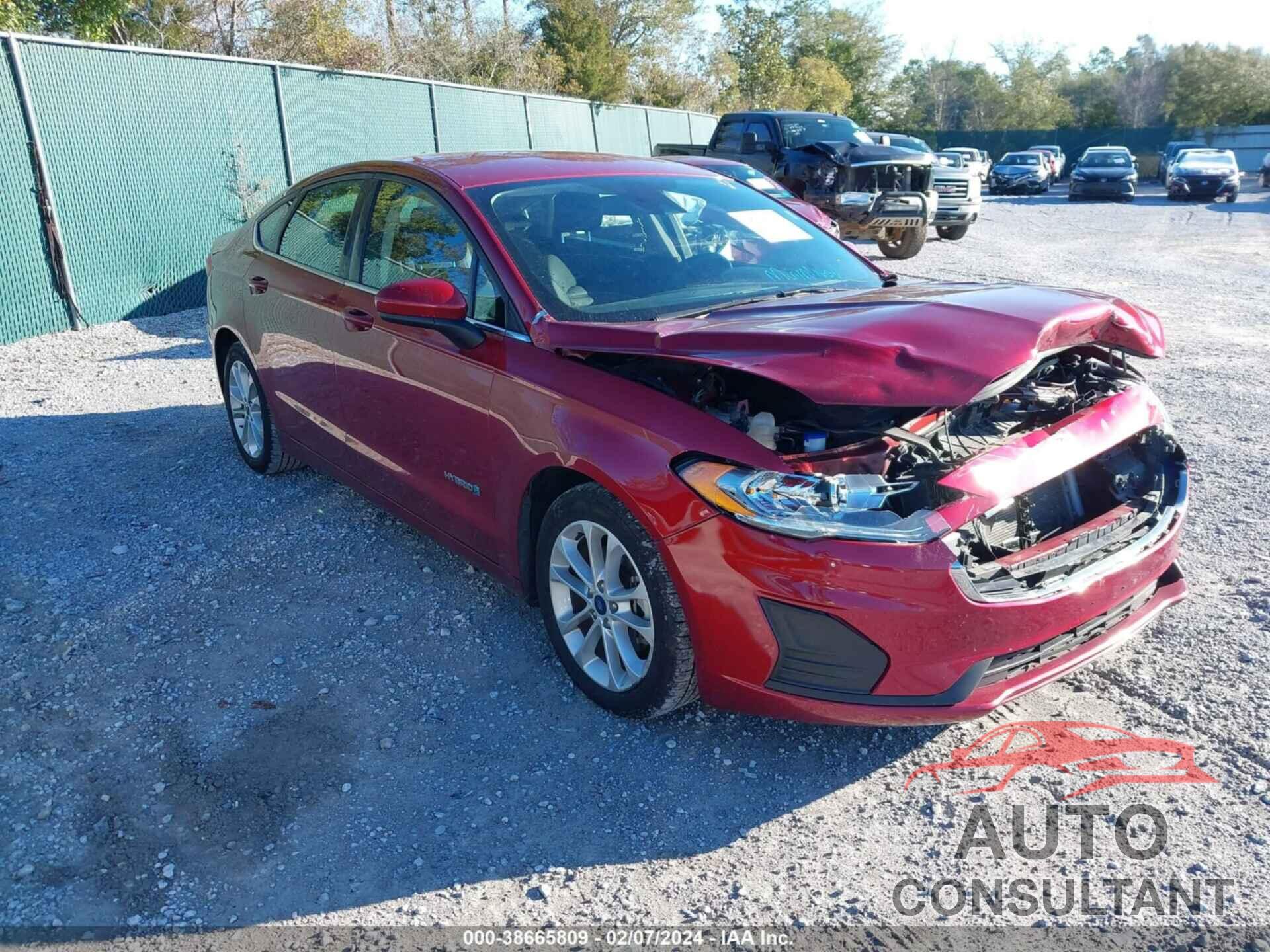 FORD FUSION HYBRID 2019 - 3FA6P0LU9KR206706