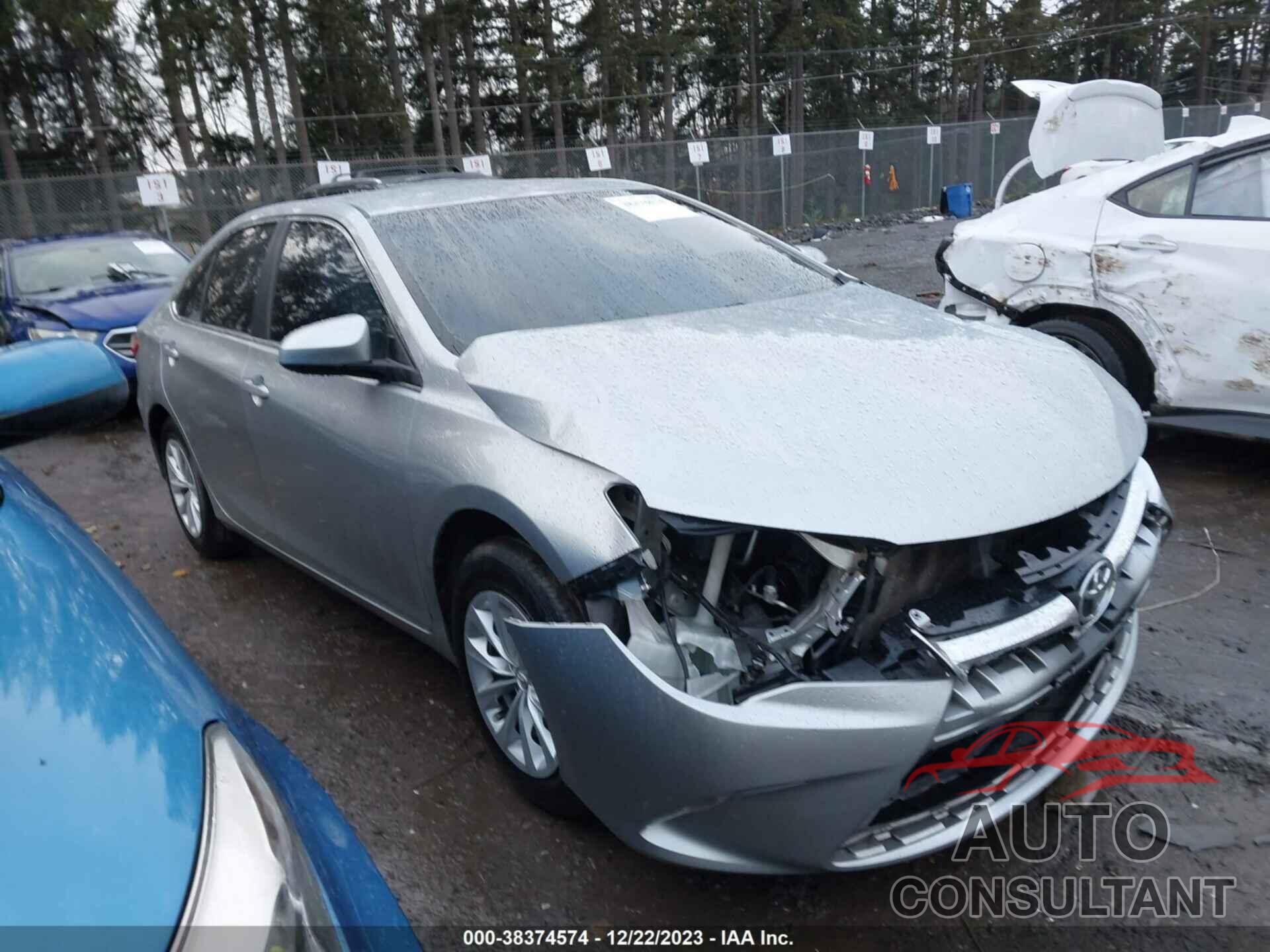 TOYOTA CAMRY 2016 - 4T4BF1FK3GR569354