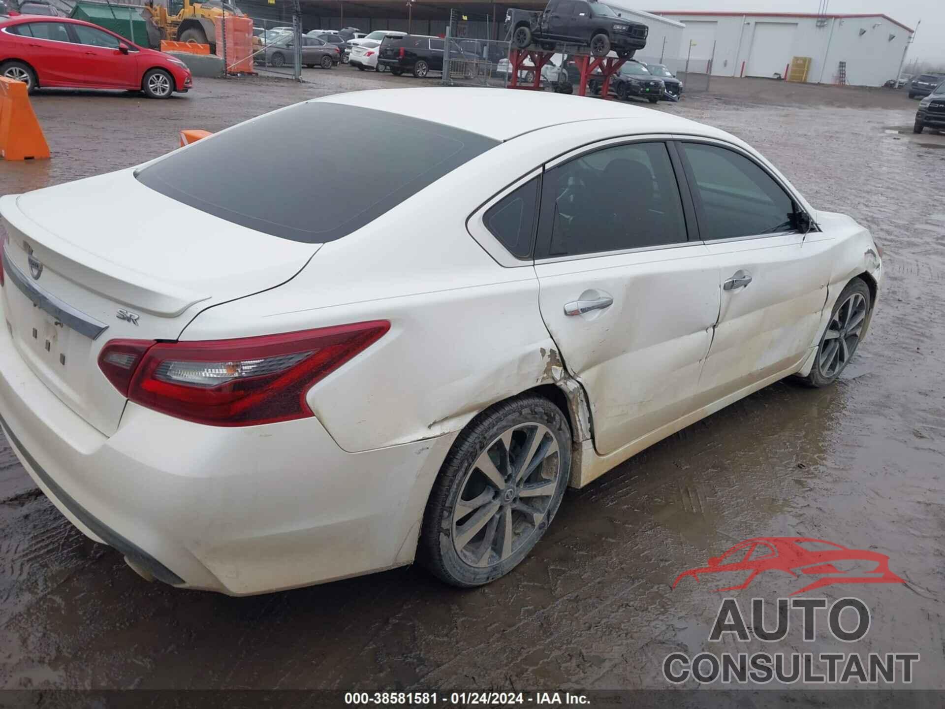 NISSAN ALTIMA 2017 - 1N4AL3AP5HN345652