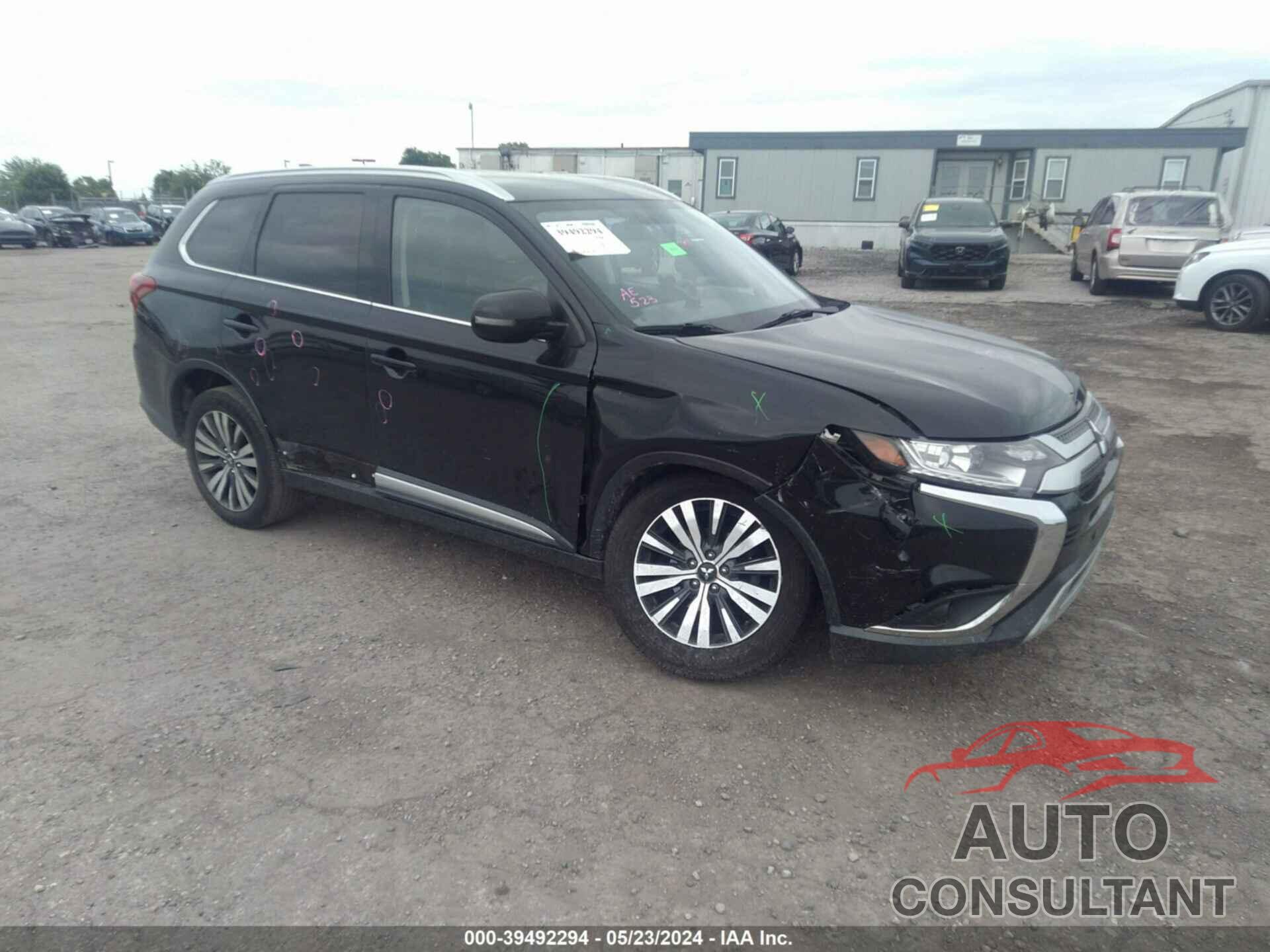 MITSUBISHI OUTLANDER 2019 - JA4AZ3A35KZ027580