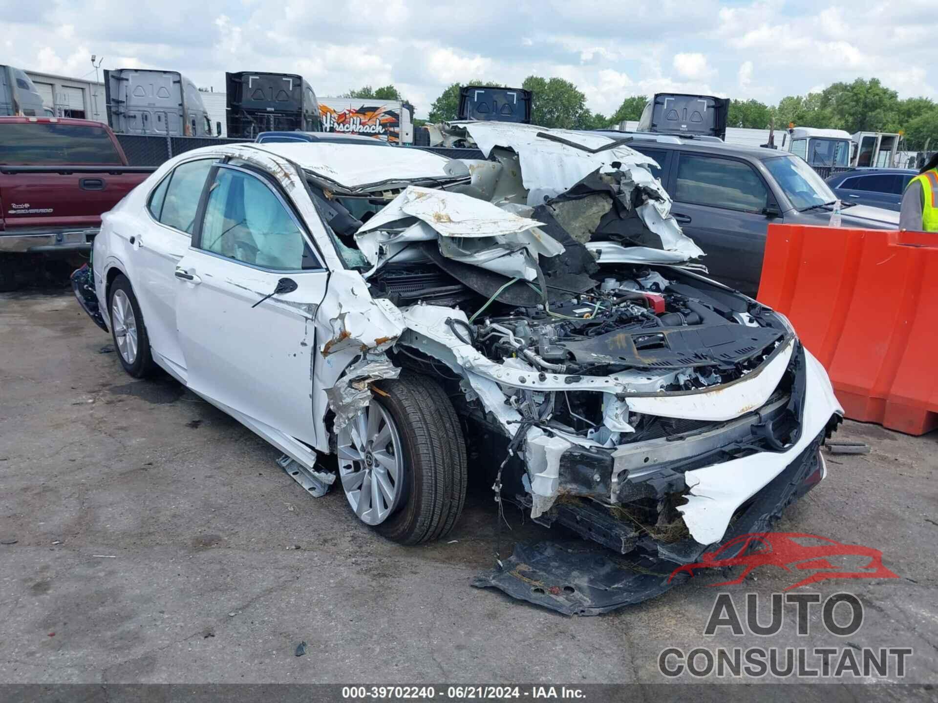 TOYOTA CAMRY 2023 - 4T1C11AK0PU159129