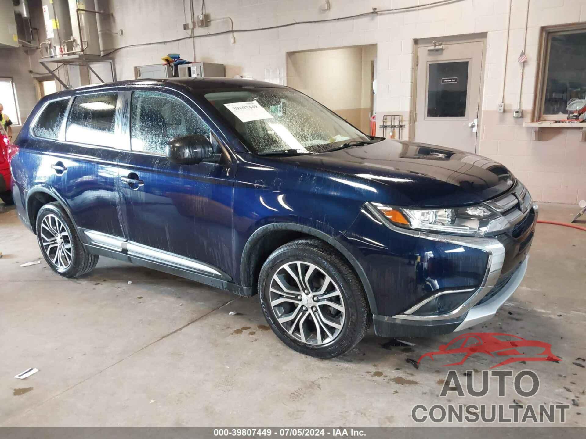 MITSUBISHI OUTLANDER 2018 - JA4AZ3A36JZ054544