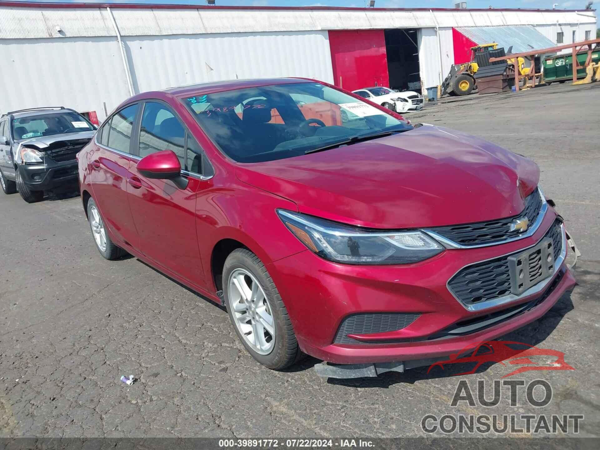 CHEVROLET CRUZE 2018 - 1G1BE5SM9J7189451