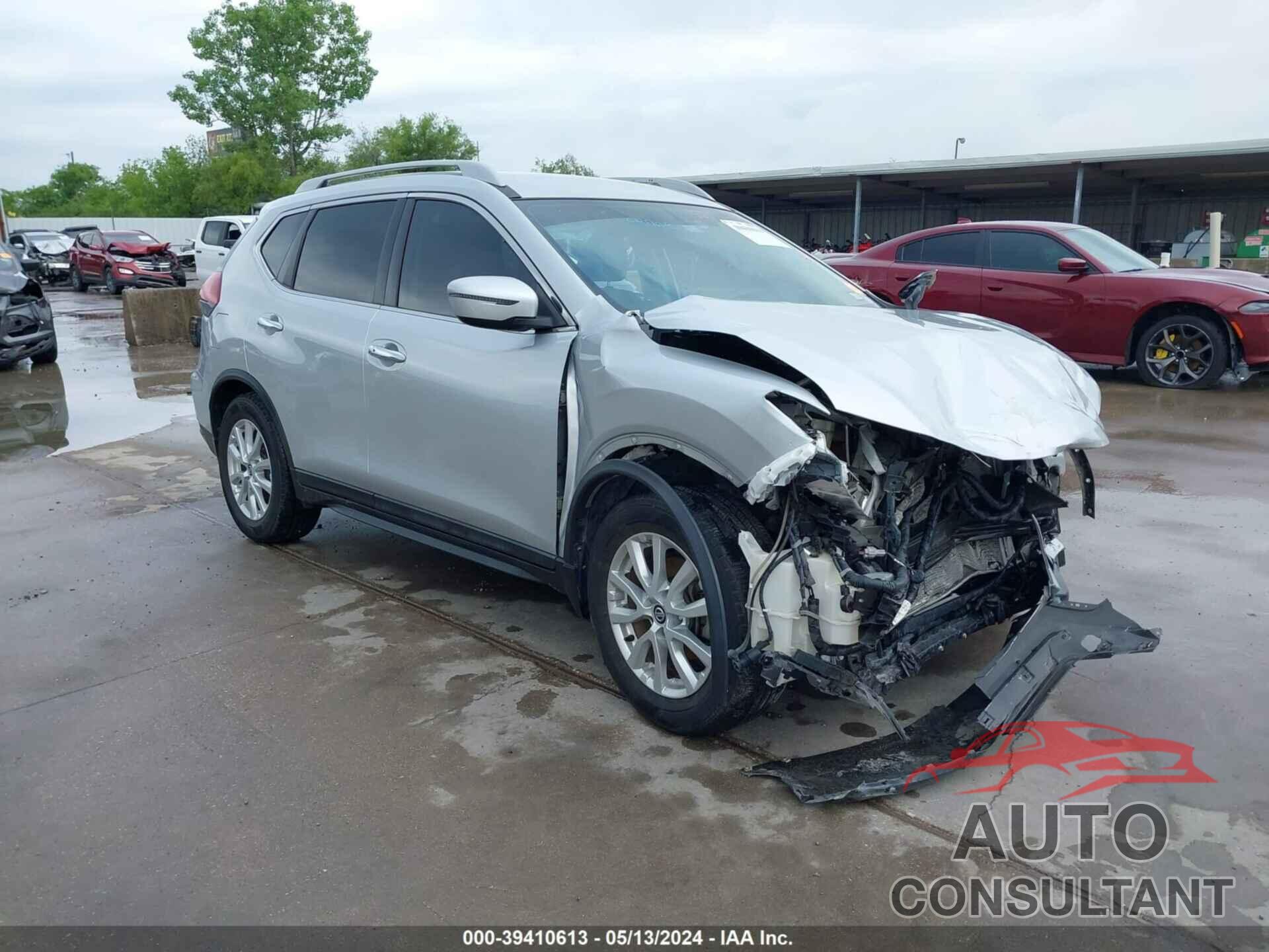 NISSAN ROGUE 2018 - 5N1AT2MTXJC813269