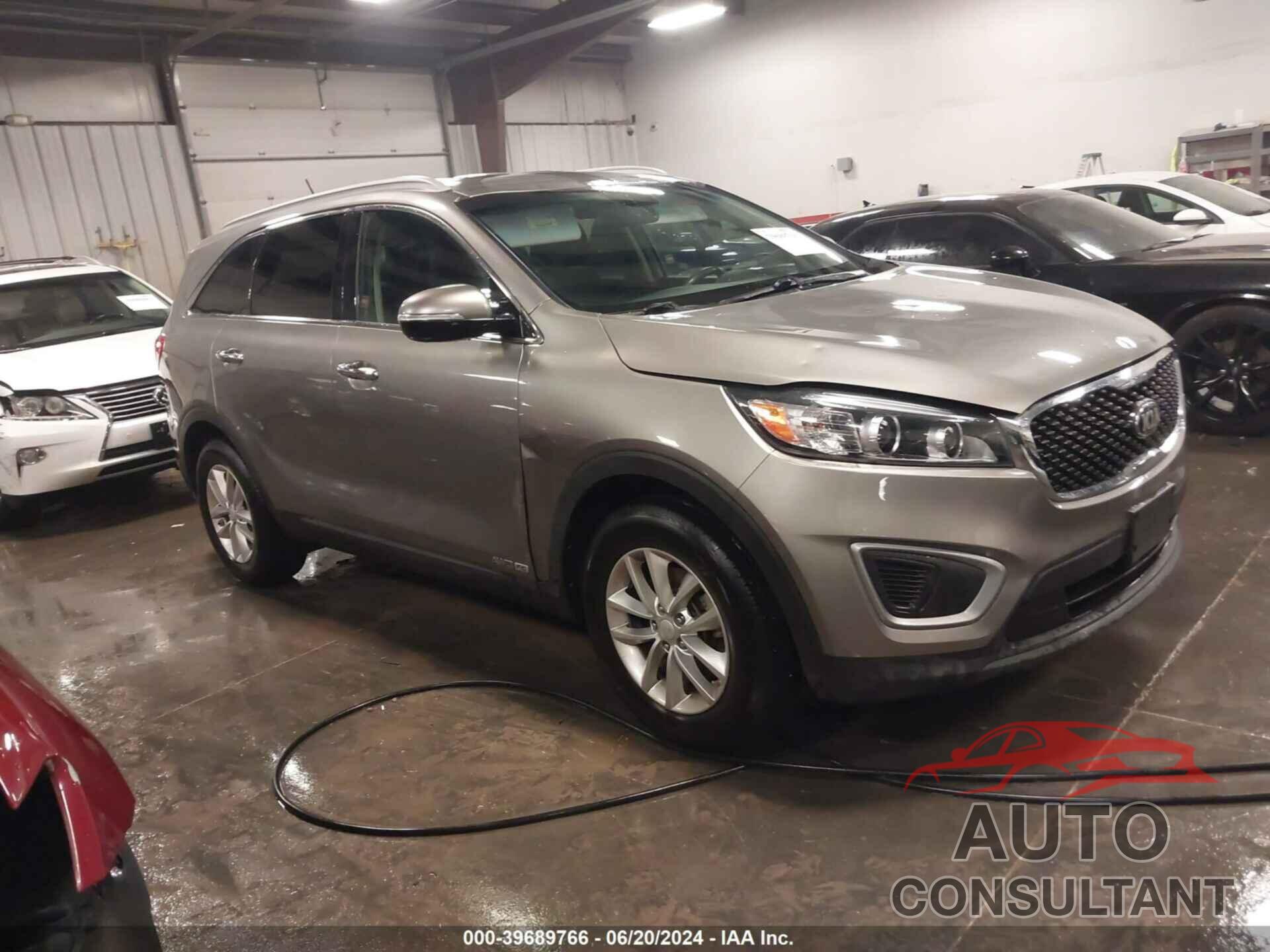 KIA SORENTO 2016 - 5XYPGDA57GG174096