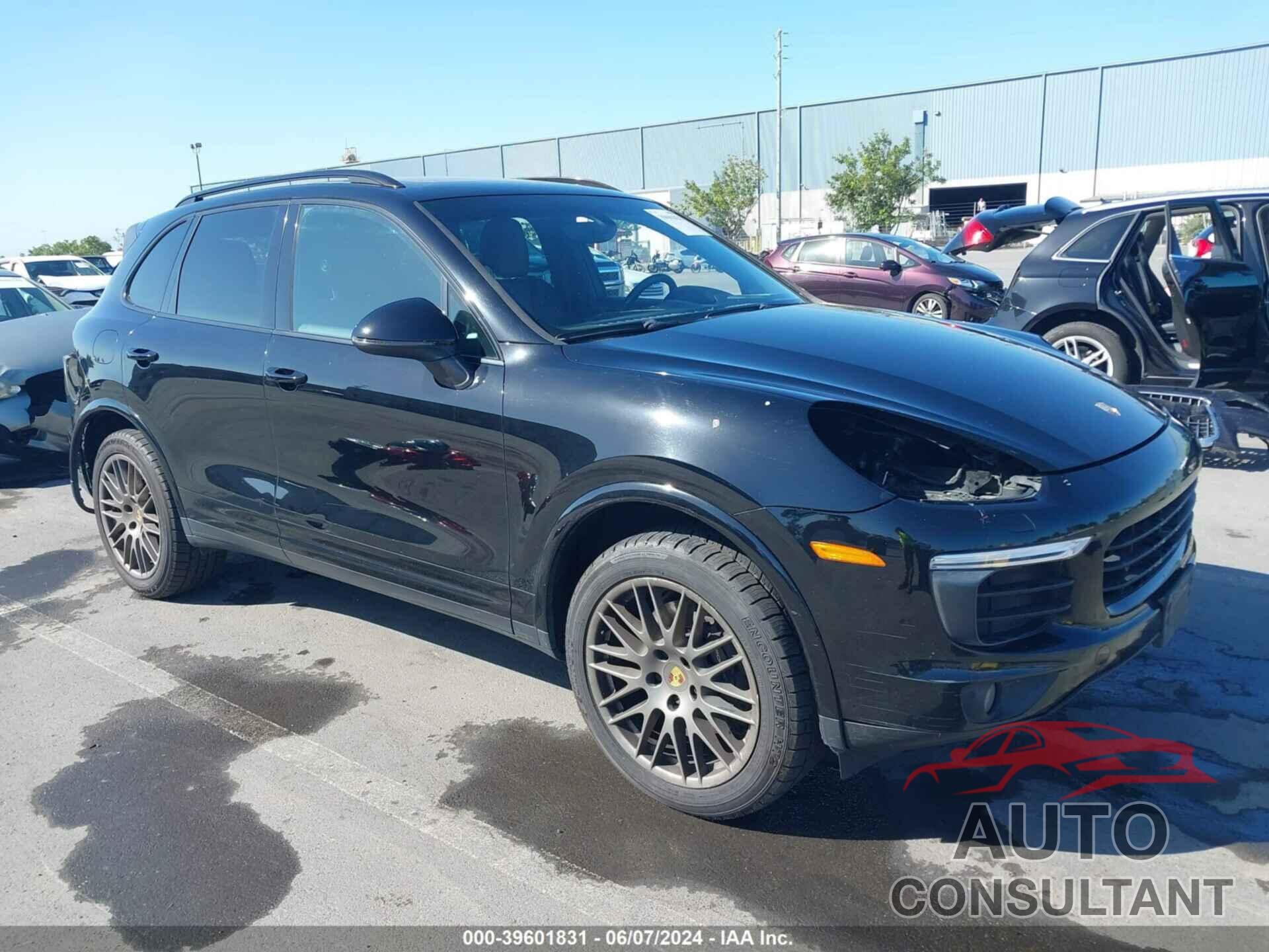 PORSCHE CAYENNE 2017 - WP1AA2A23HKA83550