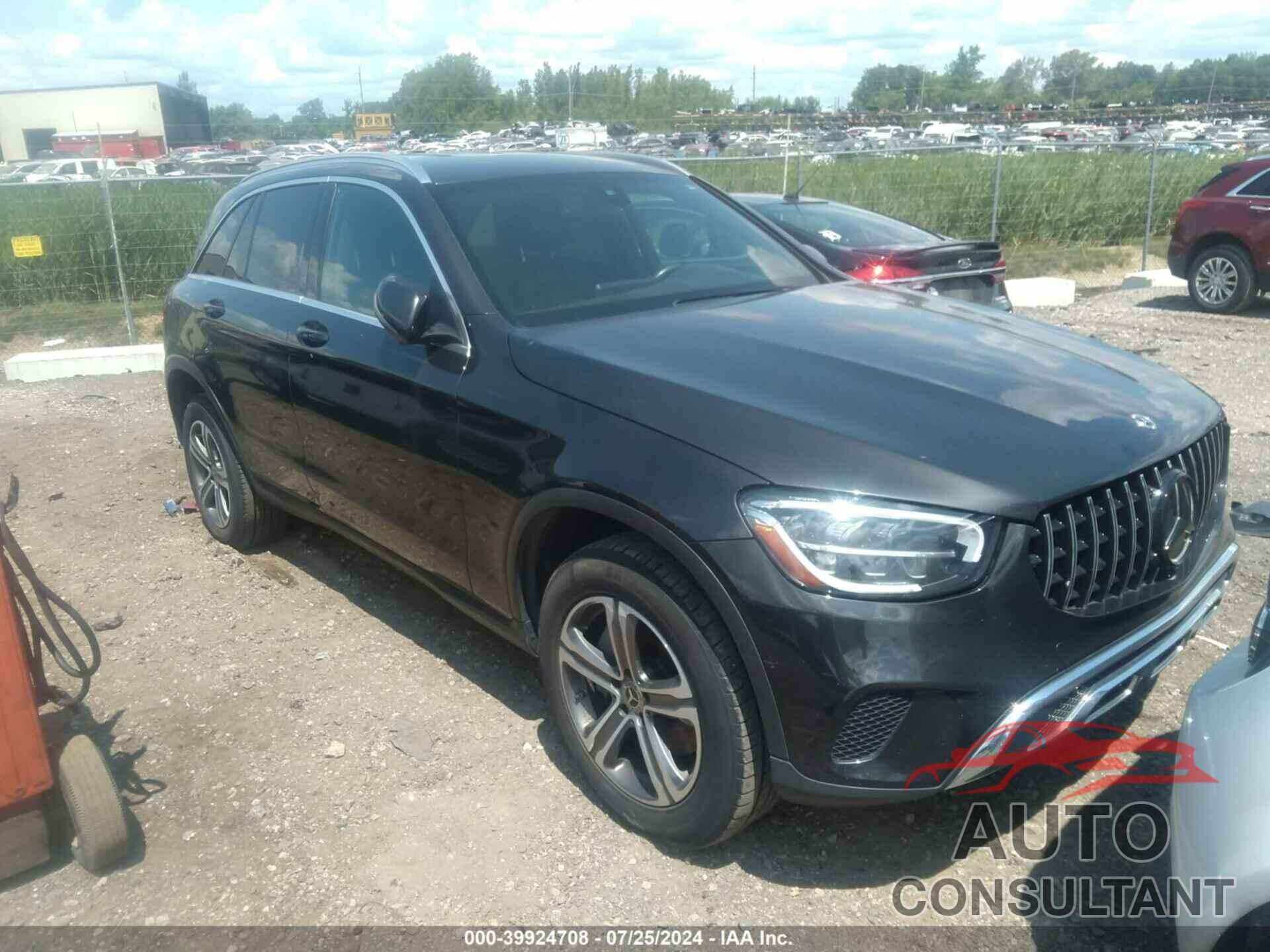 MERCEDES-BENZ GLC 300 2020 - W1N0G8DBXLF772277