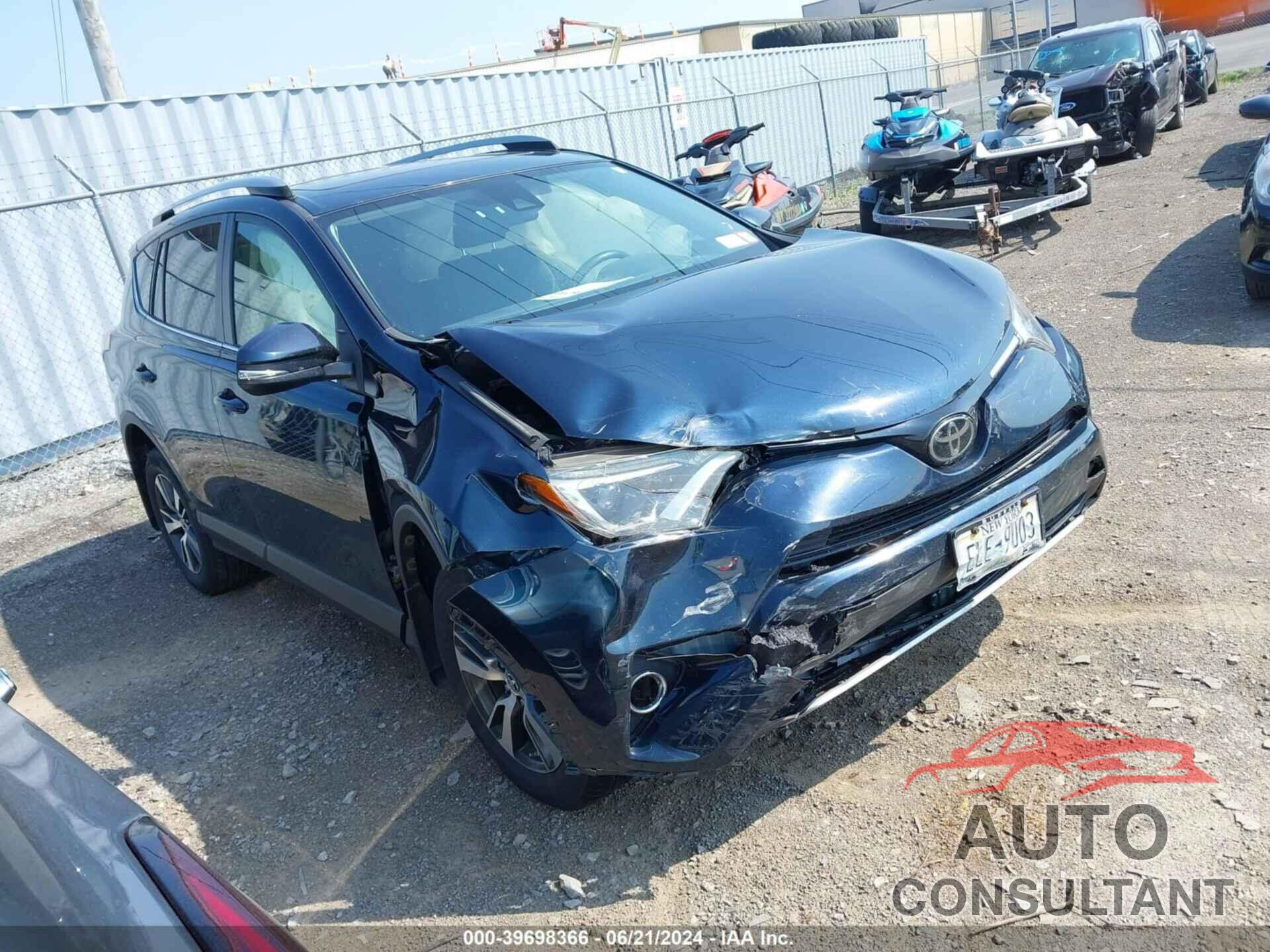 TOYOTA RAV4 2018 - JTMRFREV7JD239294