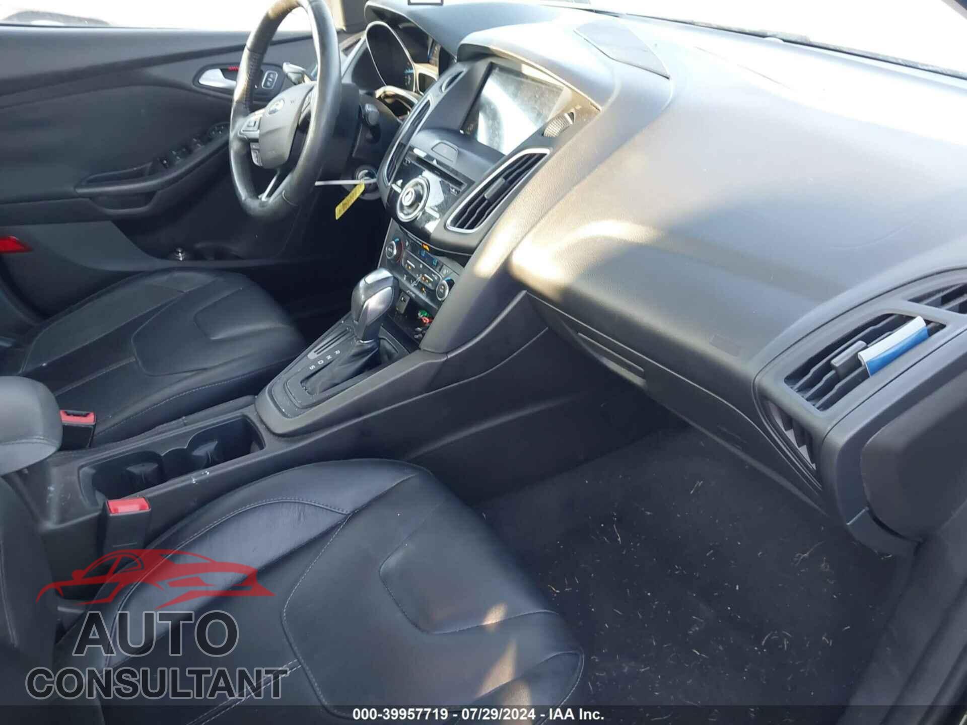 FORD FOCUS 2016 - 1FADP3F24GL360474