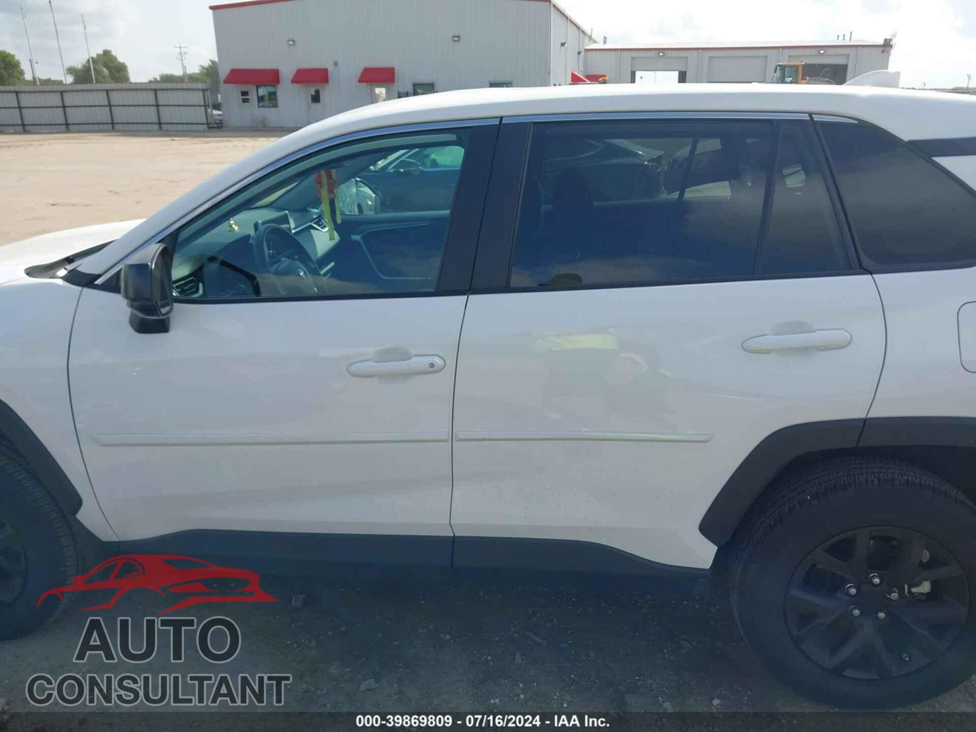 TOYOTA RAV4 2023 - 2T3F1RFV3PC391165