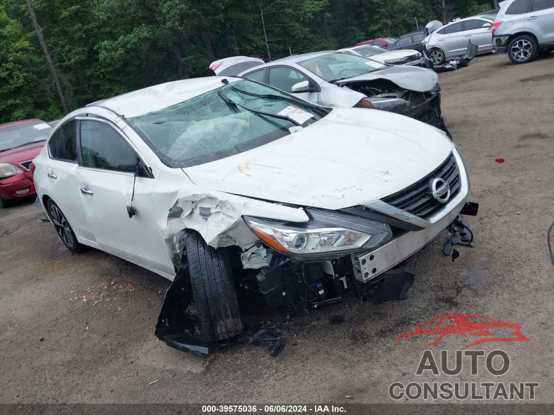 NISSAN ALTIMA 2018 - 1N4AL3AP2JC186445