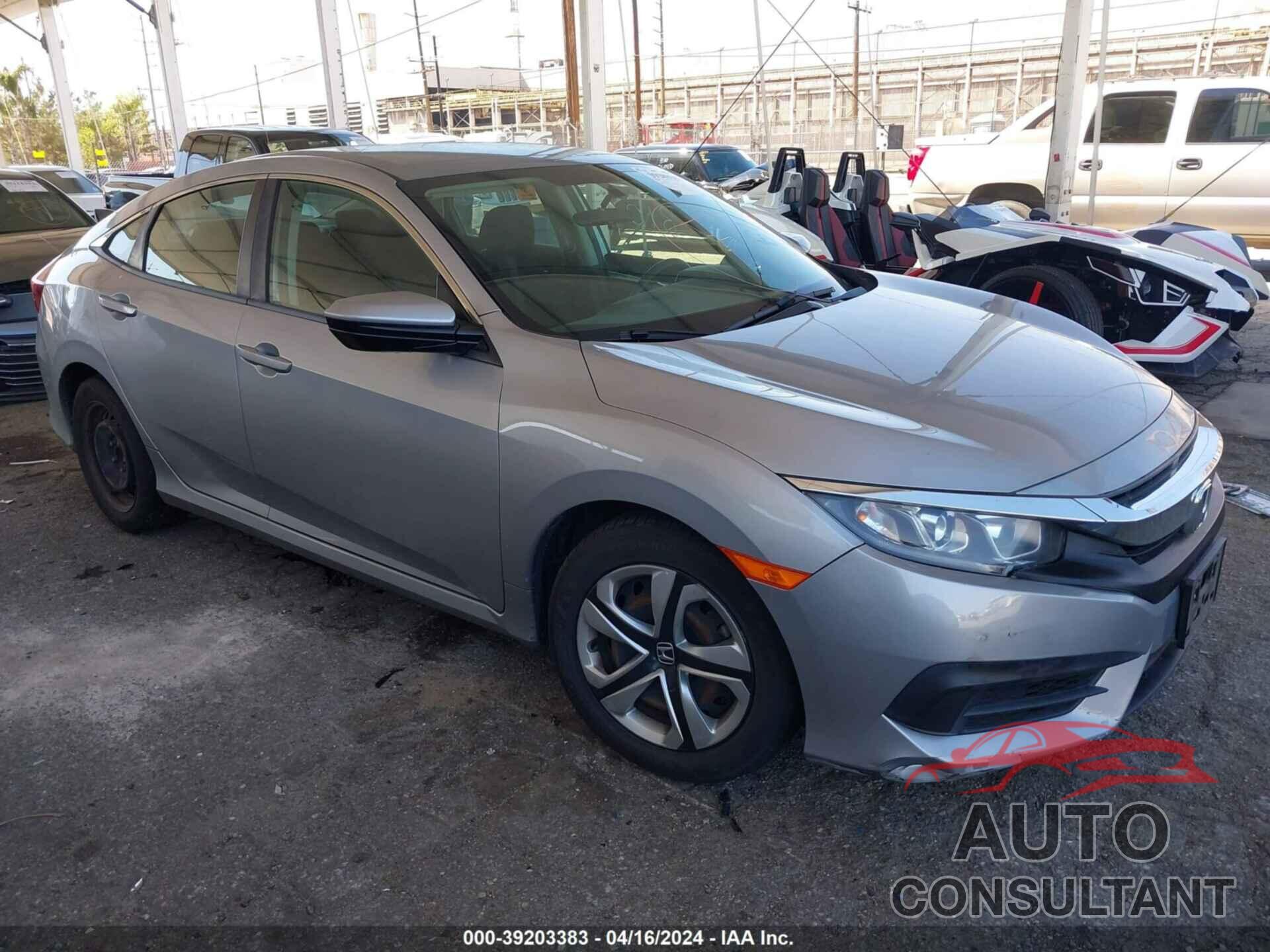 HONDA CIVIC 2018 - 2HGFC2F56JH582555