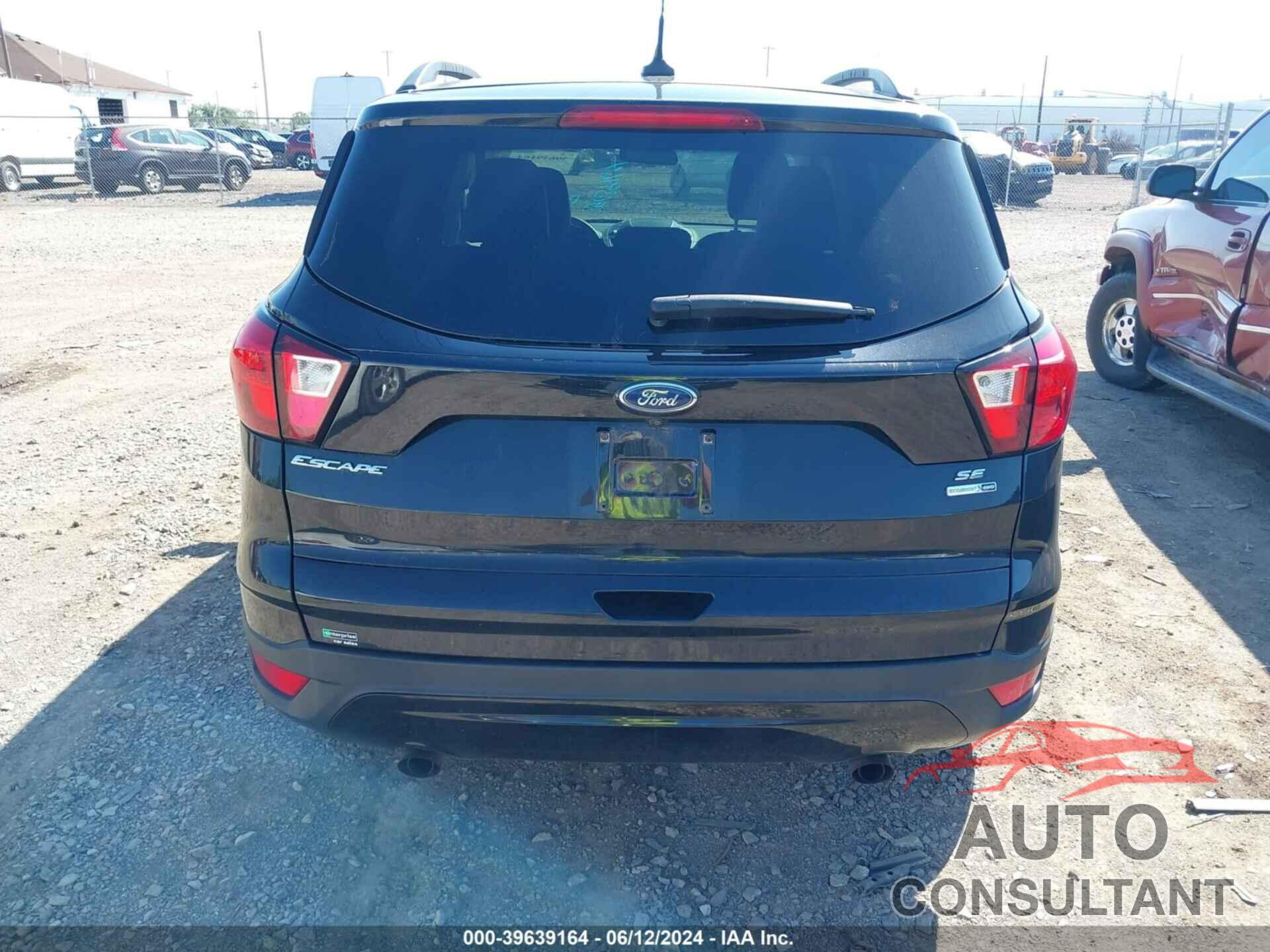 FORD ESCAPE 2019 - 1FMCU9GD1KUB08617