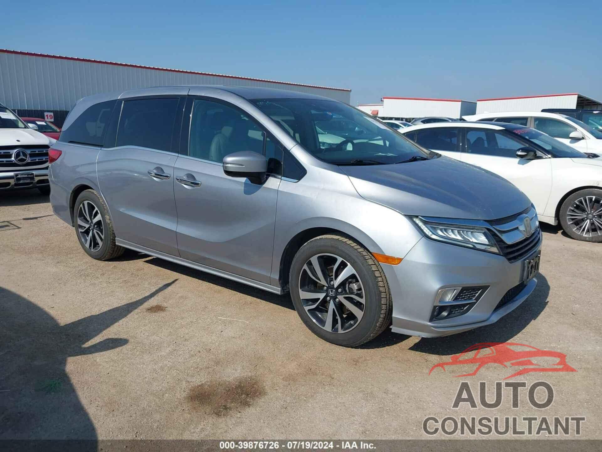 HONDA ODYSSEY 2018 - 5FNRL6H96JB000110