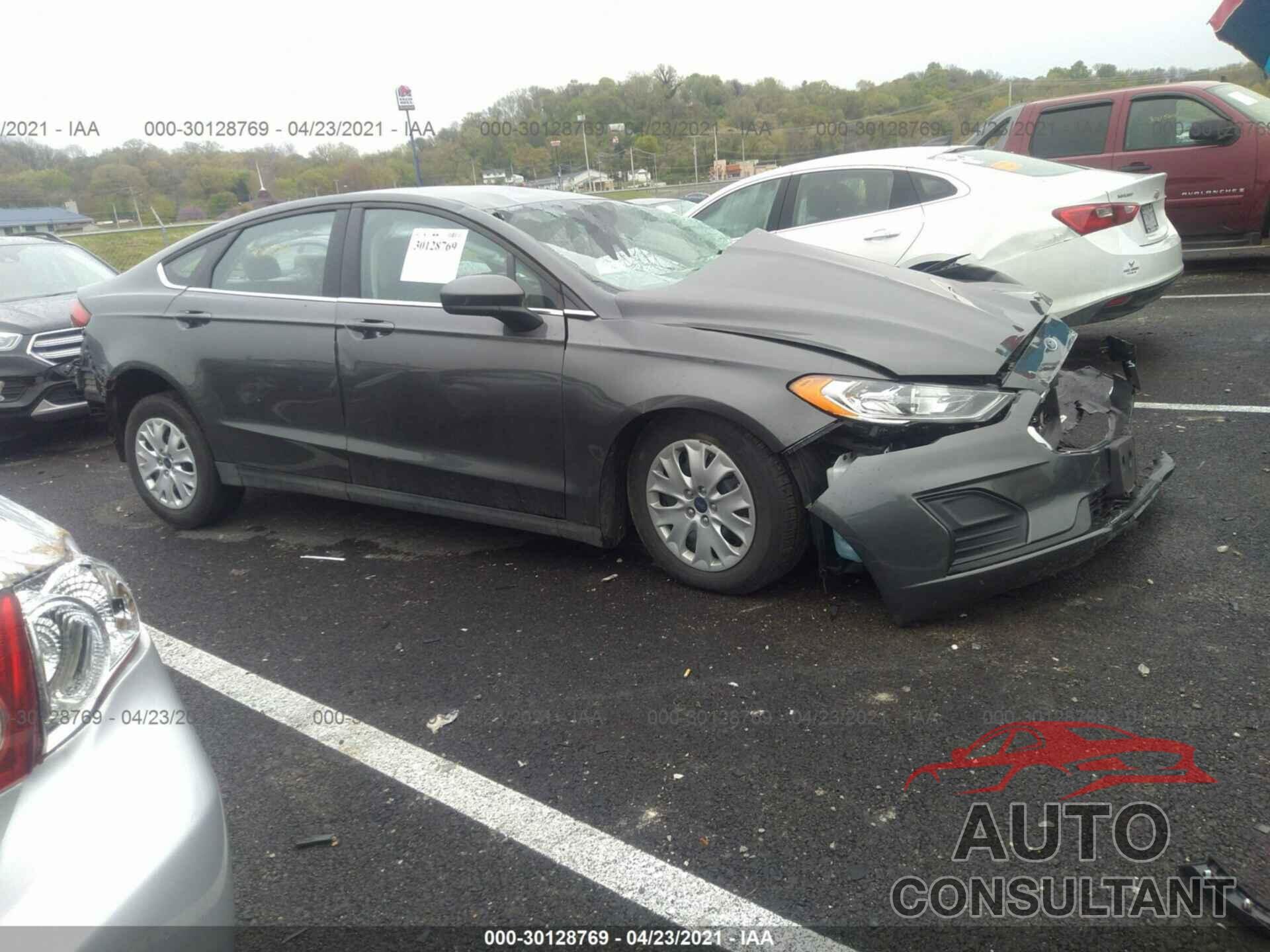 FORD FUSION 2020 - 3FA6P0G75LR207051