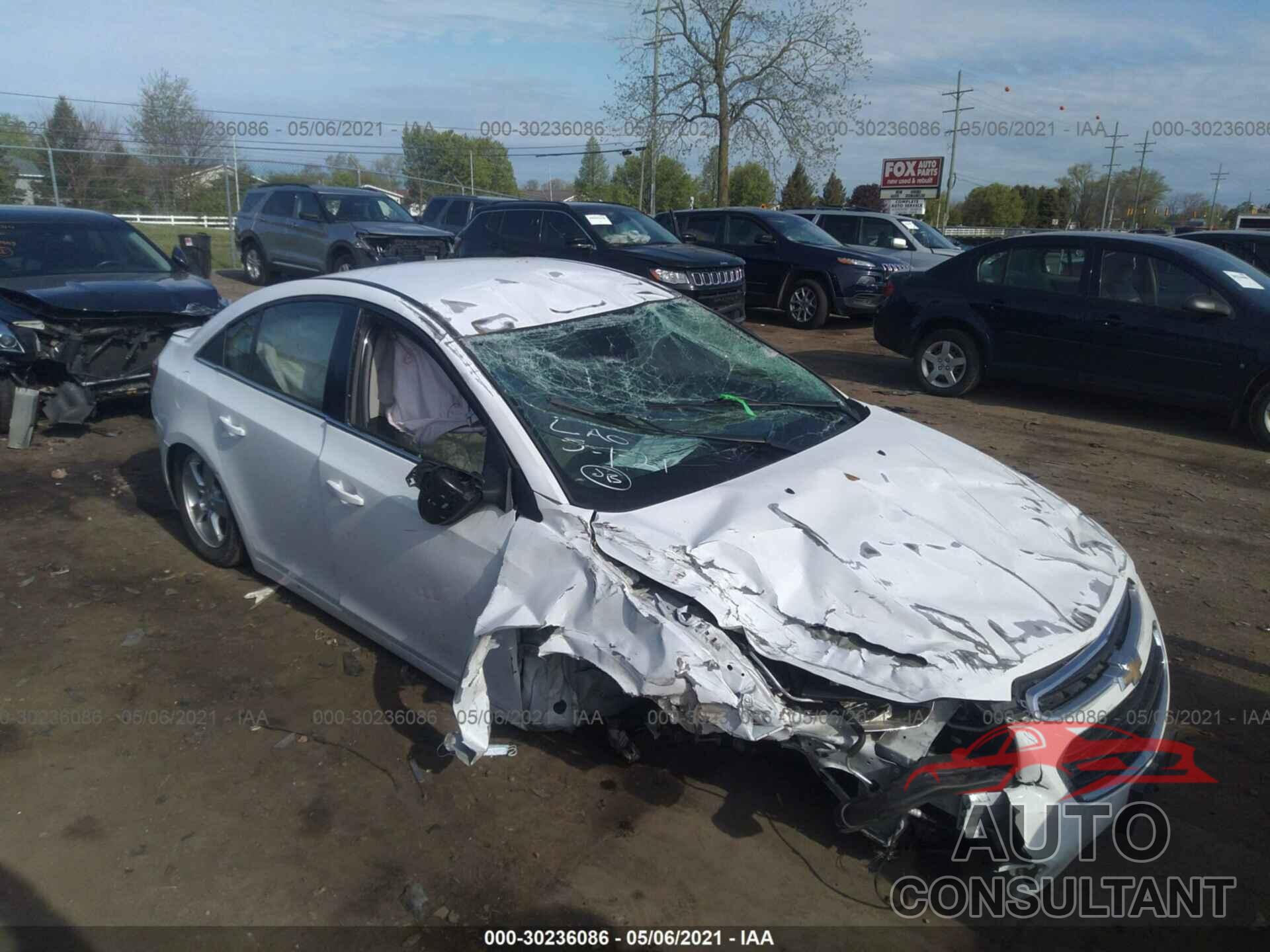 CHEVROLET CRUZE LIMITED 2016 - 1G1PE5SB7G7205417