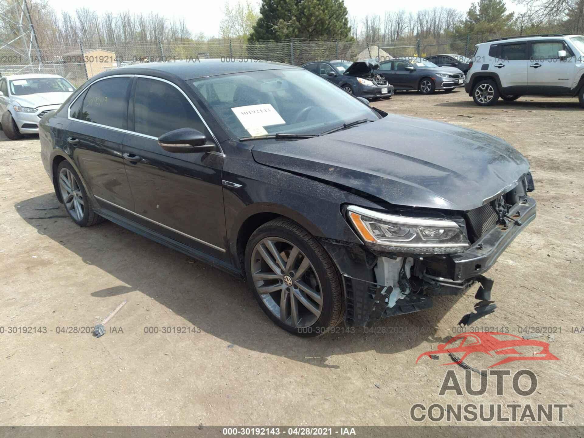 VOLKSWAGEN PASSAT 2017 - 1VWDT7A31HC056885