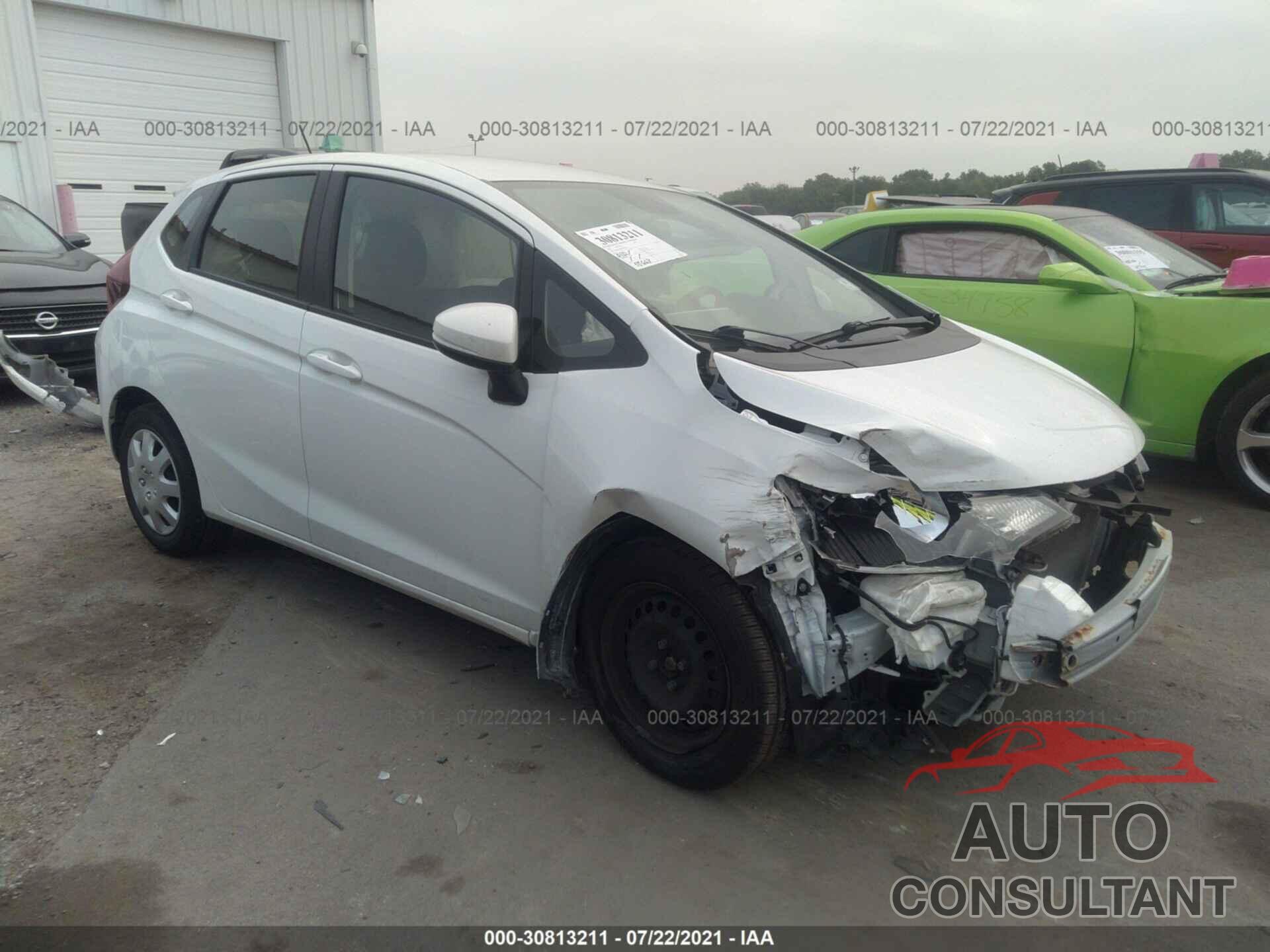 HONDA FIT 2016 - JHMGK5H51GX005990