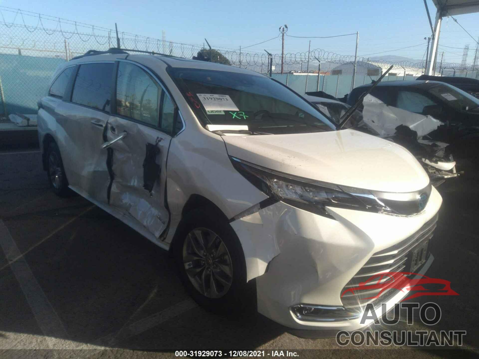 TOYOTA SIENNA 2021 - 5TDYSKFC5MS032178