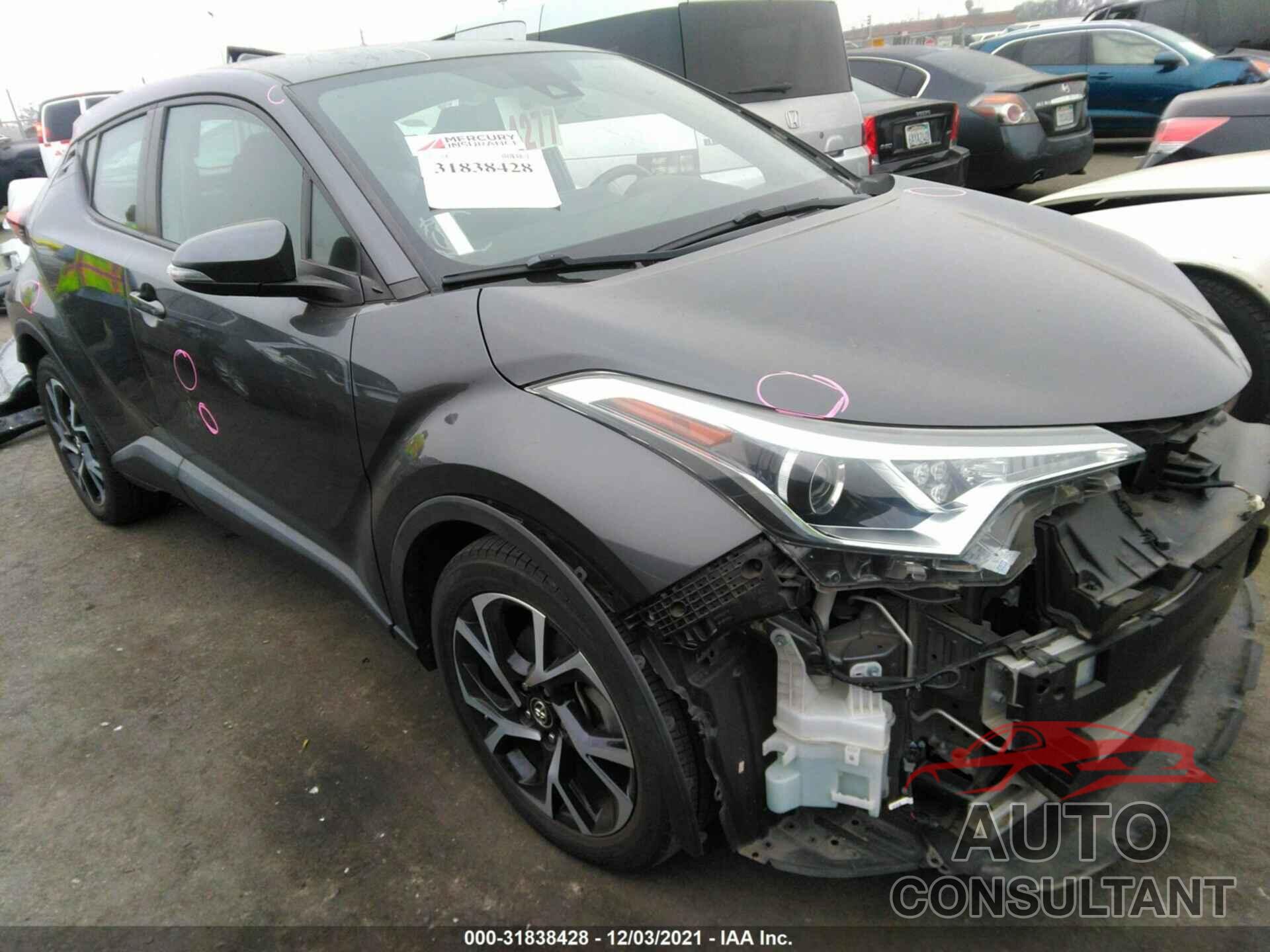 TOYOTA C-HR 2018 - NMTKHMBX1JR022427