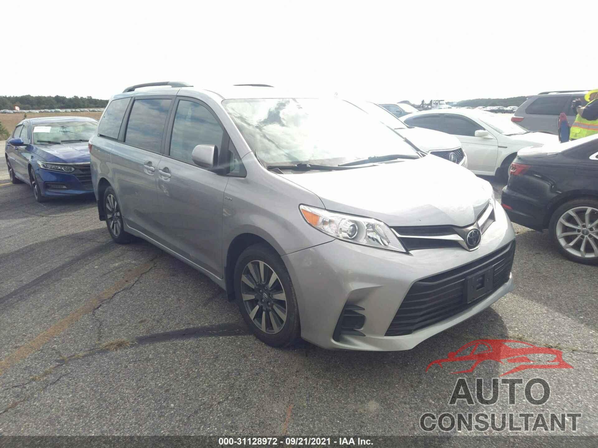 TOYOTA SIENNA 2018 - 5TDJZ3DC0JS205249