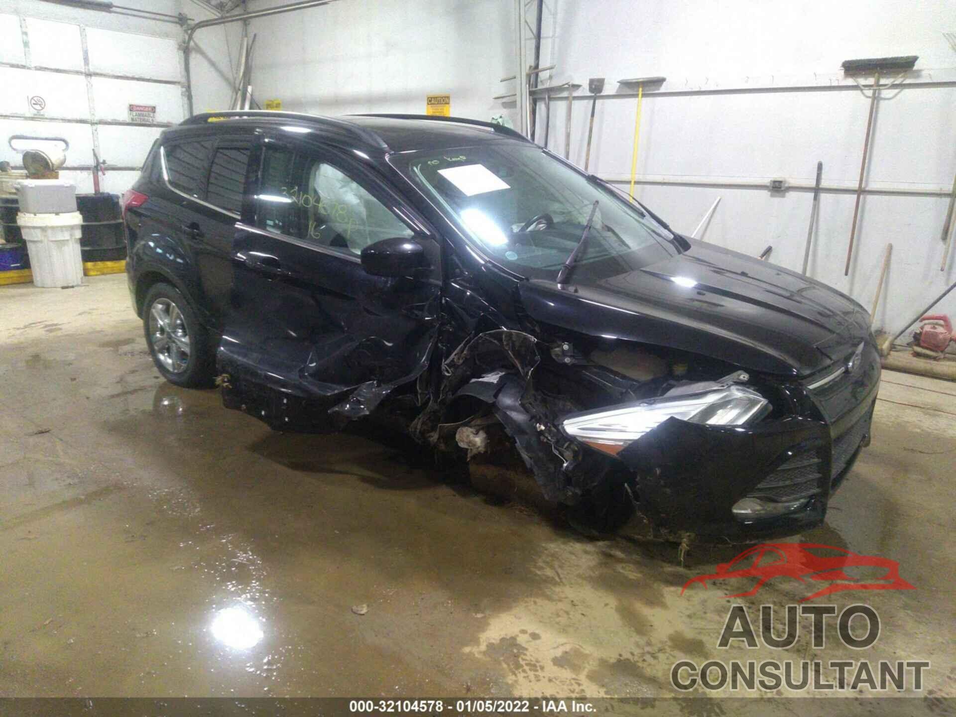 FORD ESCAPE 2016 - 1FMCU9G97GUB54861