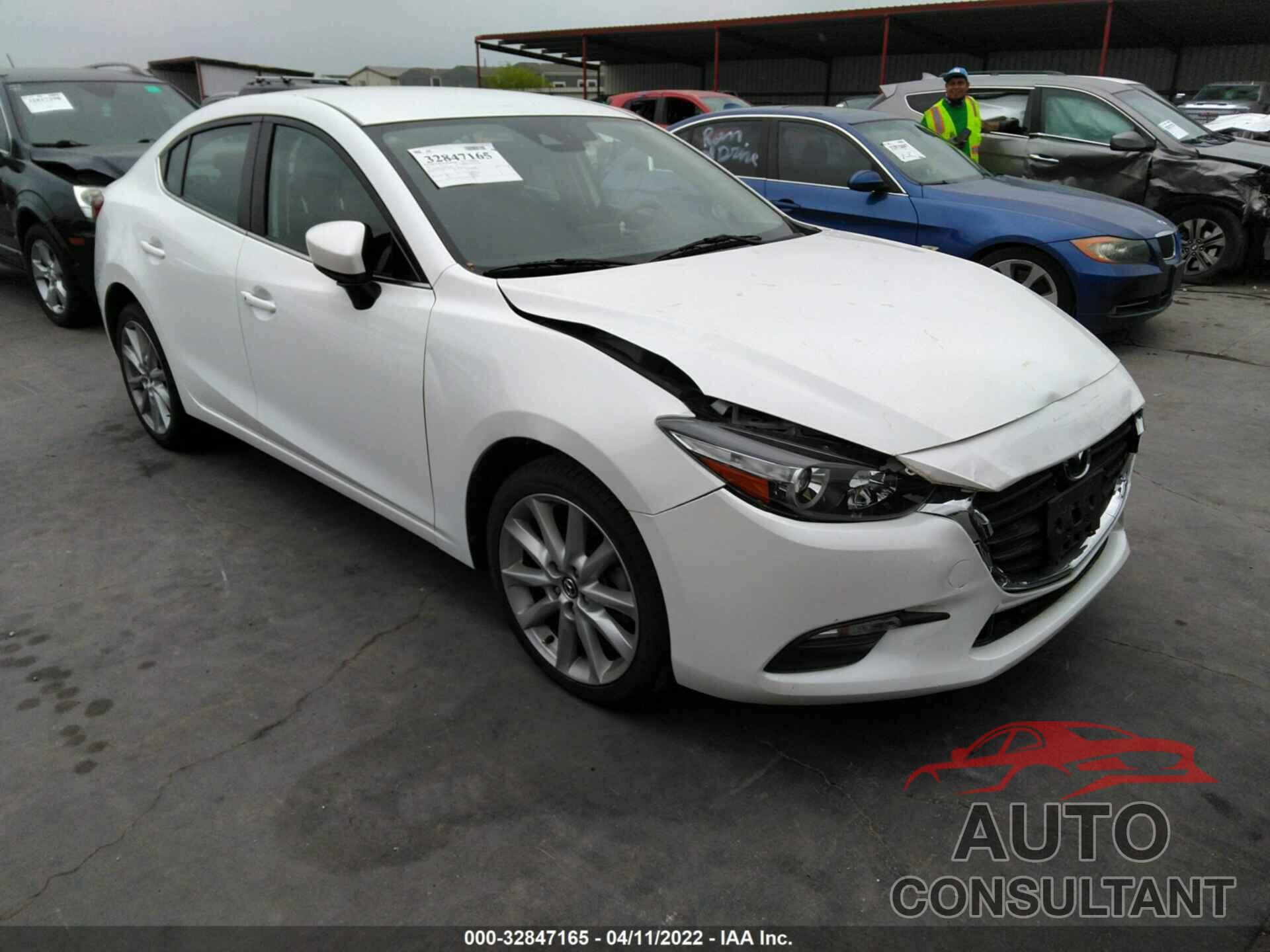MAZDA MAZDA3 4-DOOR 2017 - 3MZBN1V76HM136192