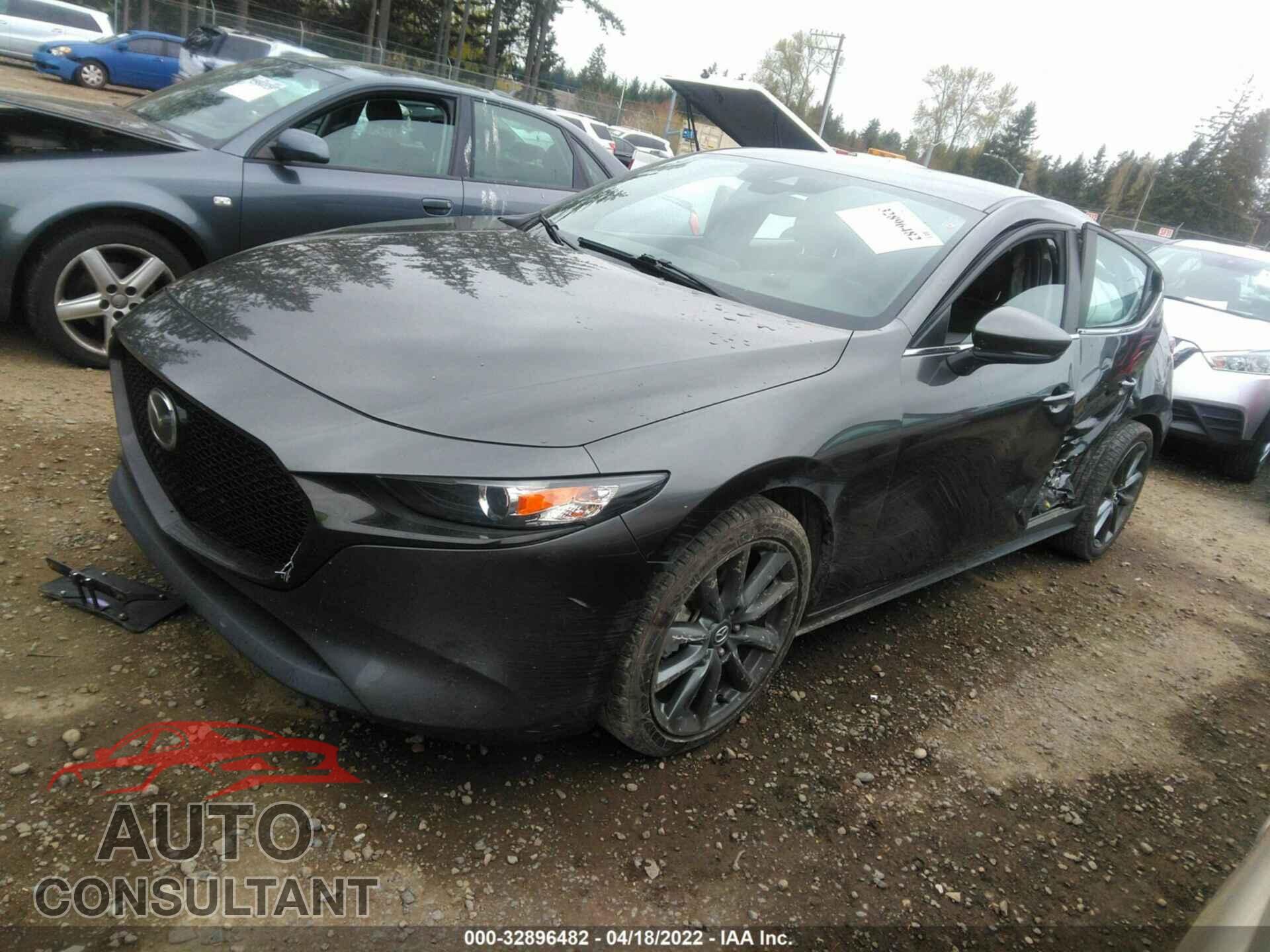 MAZDA MAZDA3 HATCHBACK 2019 - JM1BPAMM3K1119066