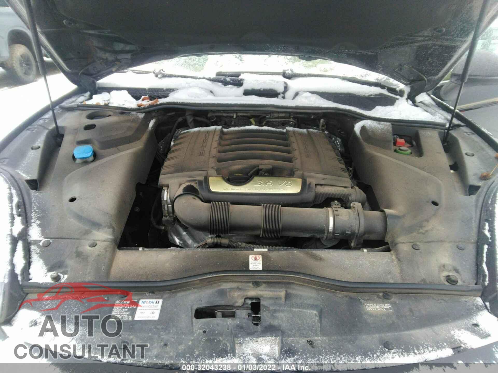 PORSCHE CAYENNE 2016 - WP1AA2A23GLA11045
