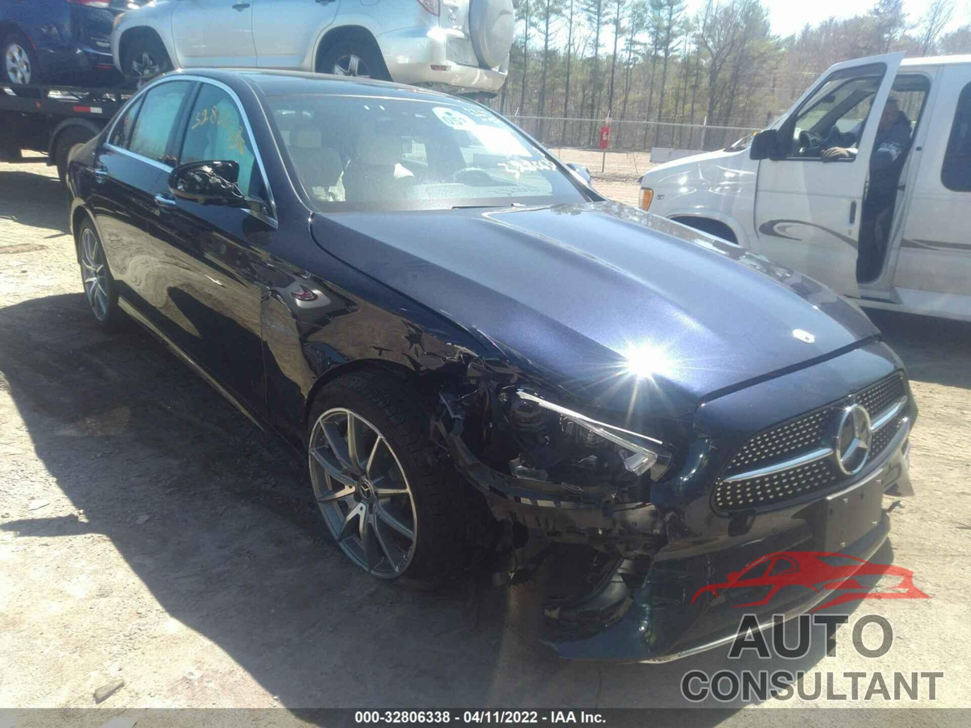 MERCEDES-BENZ E-CLASS 2022 - W1KZF8EB8NB025910