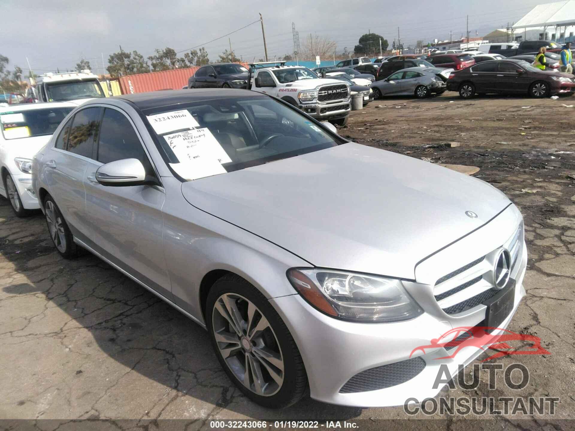 MERCEDES-BENZ C-CLASS 2016 - 55SWF4JB0GU159188