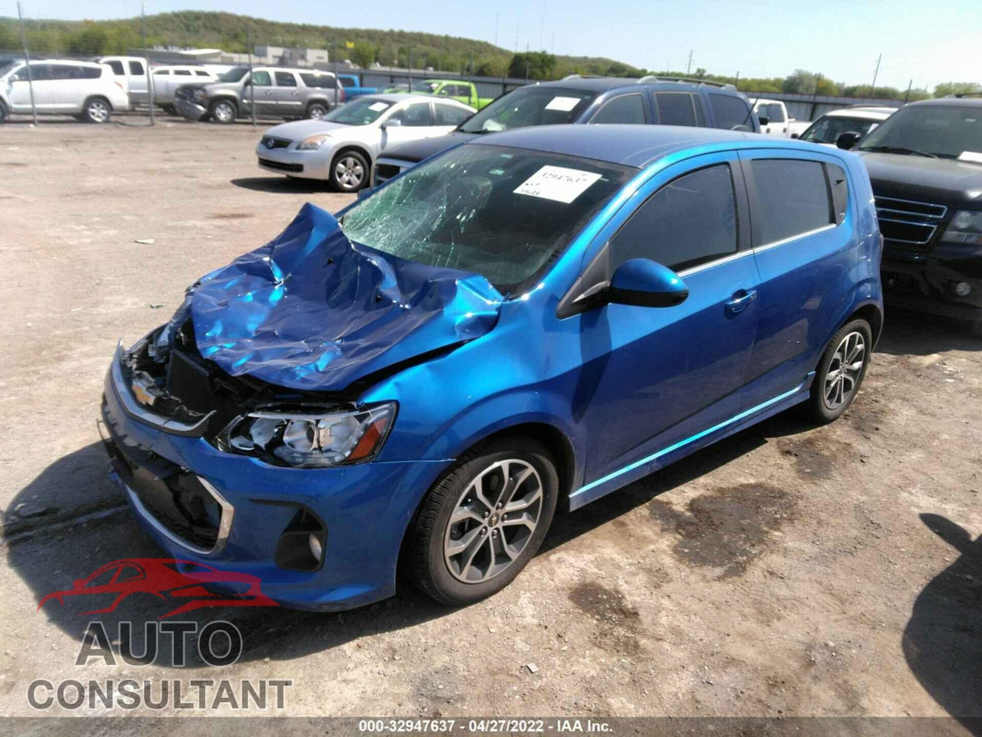 CHEVROLET SONIC 2017 - 1G1JD6SB4H4130077