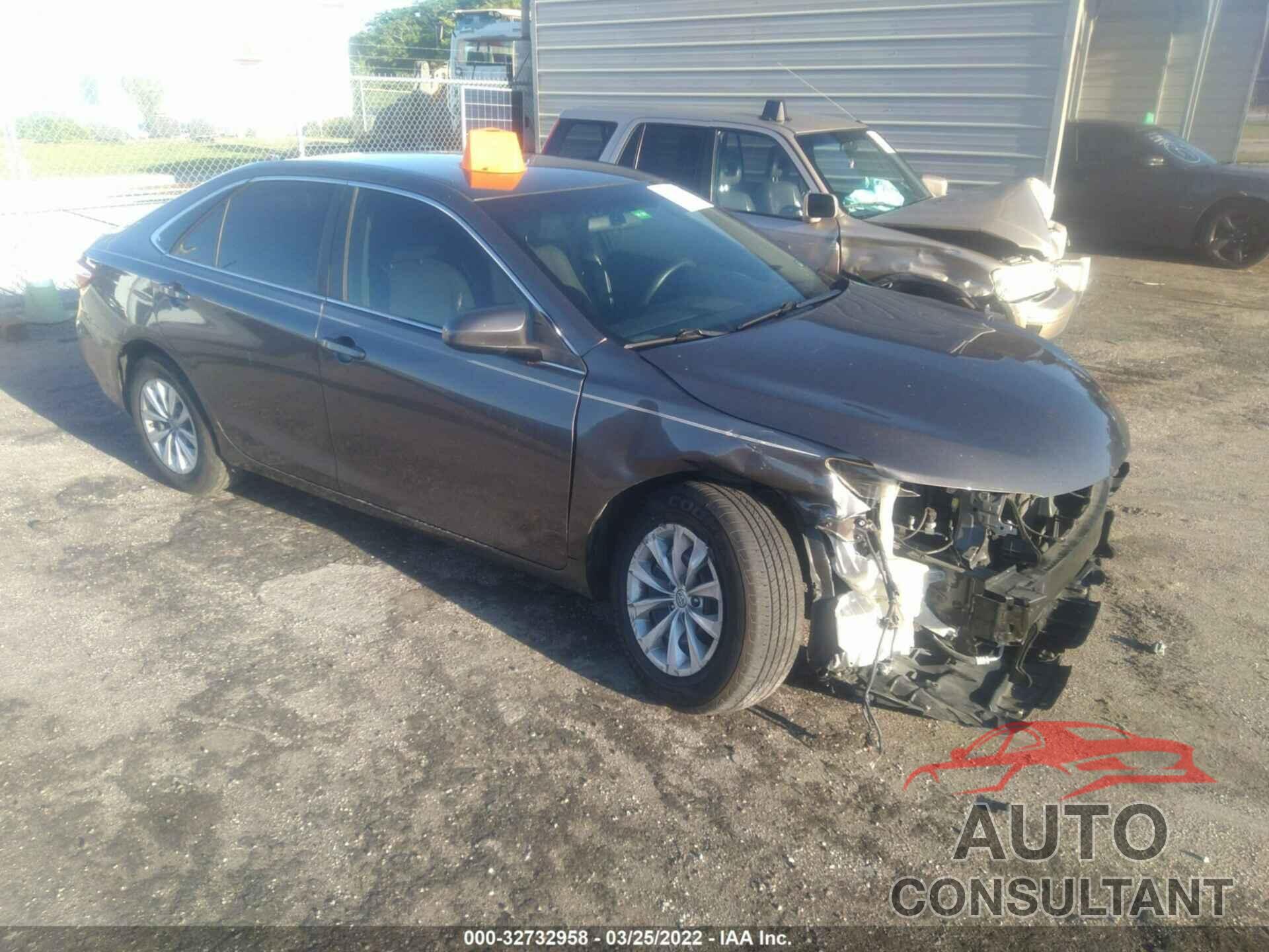 TOYOTA CAMRY 2017 - 4T1BF1FK3HU766262