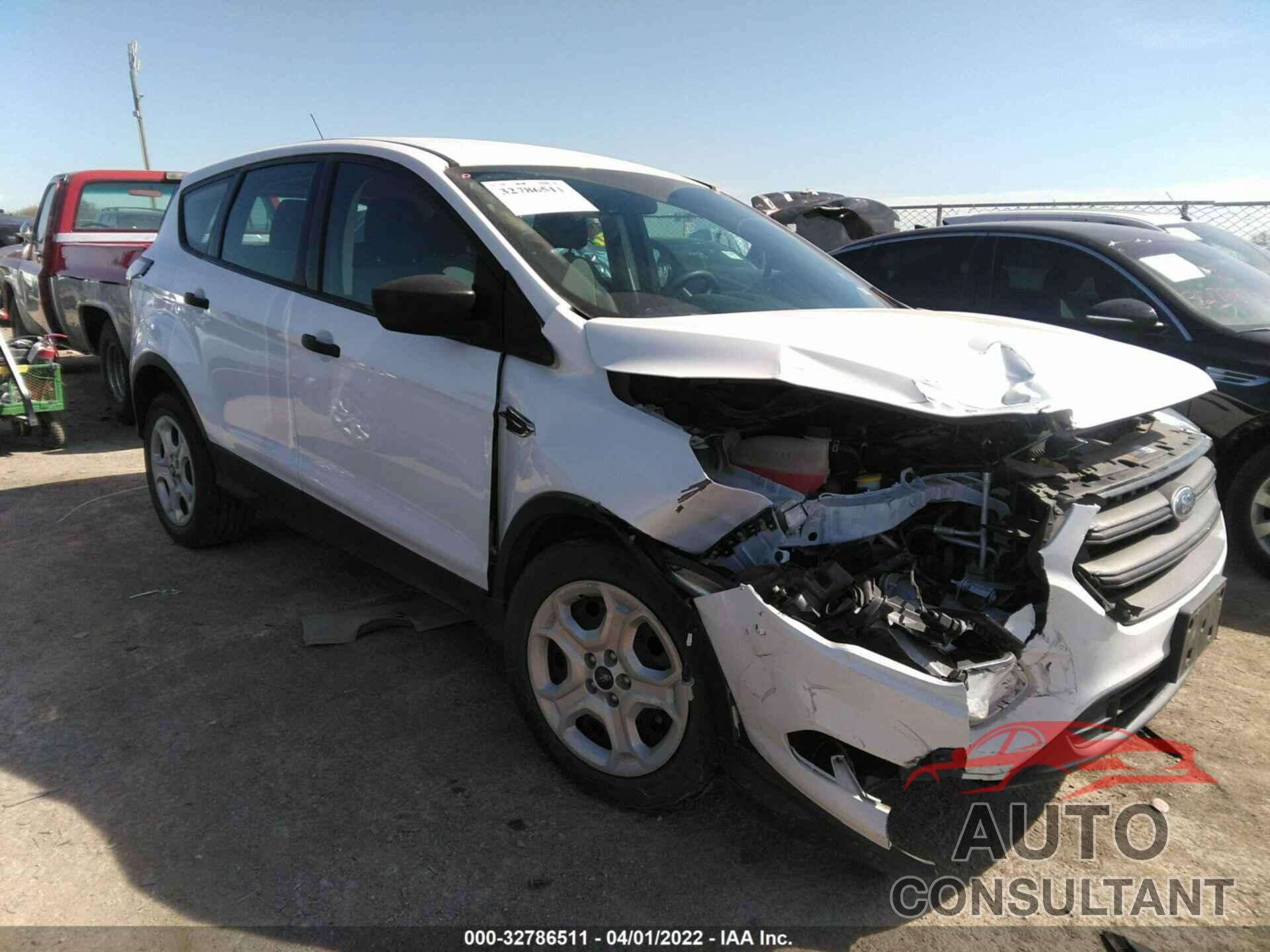 FORD ESCAPE 2017 - 1FMCU0F78HUC51323